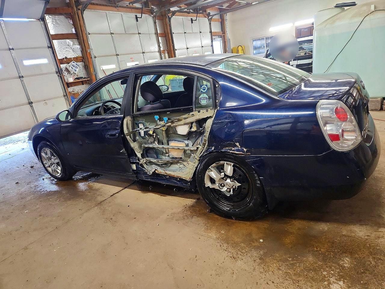 2006 Nissan Altima 2.5 Синий vin: 1N4AL11D26N372668