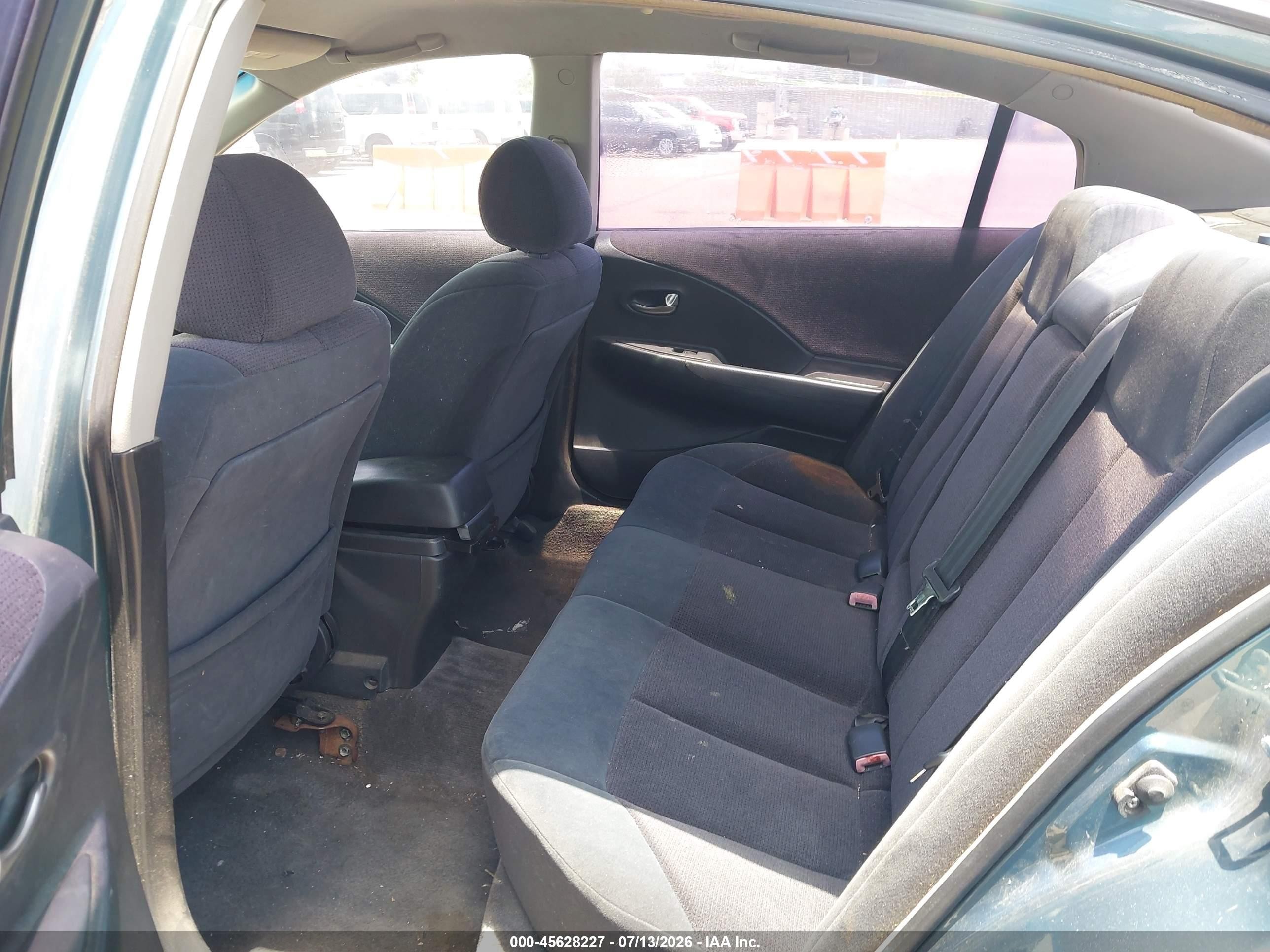 2002 Nissan Altima 2.5 S Light Blue vin: 1N4AL11D32C170685