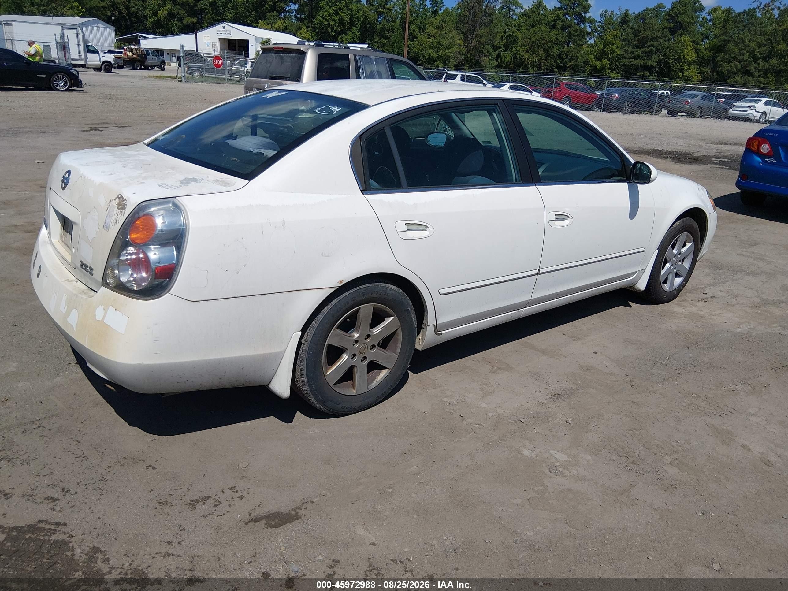 2002 Nissan Altima 2.5 S White vin: 1N4AL11D32C718605