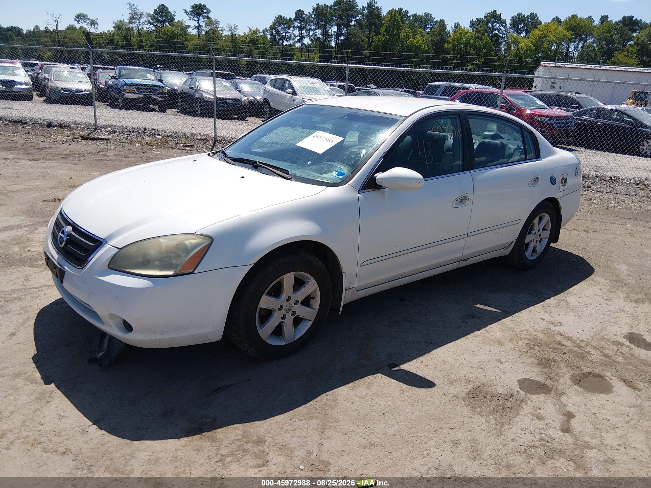 2002 Nissan Altima 2.5 S White vin: 1N4AL11D32C718605