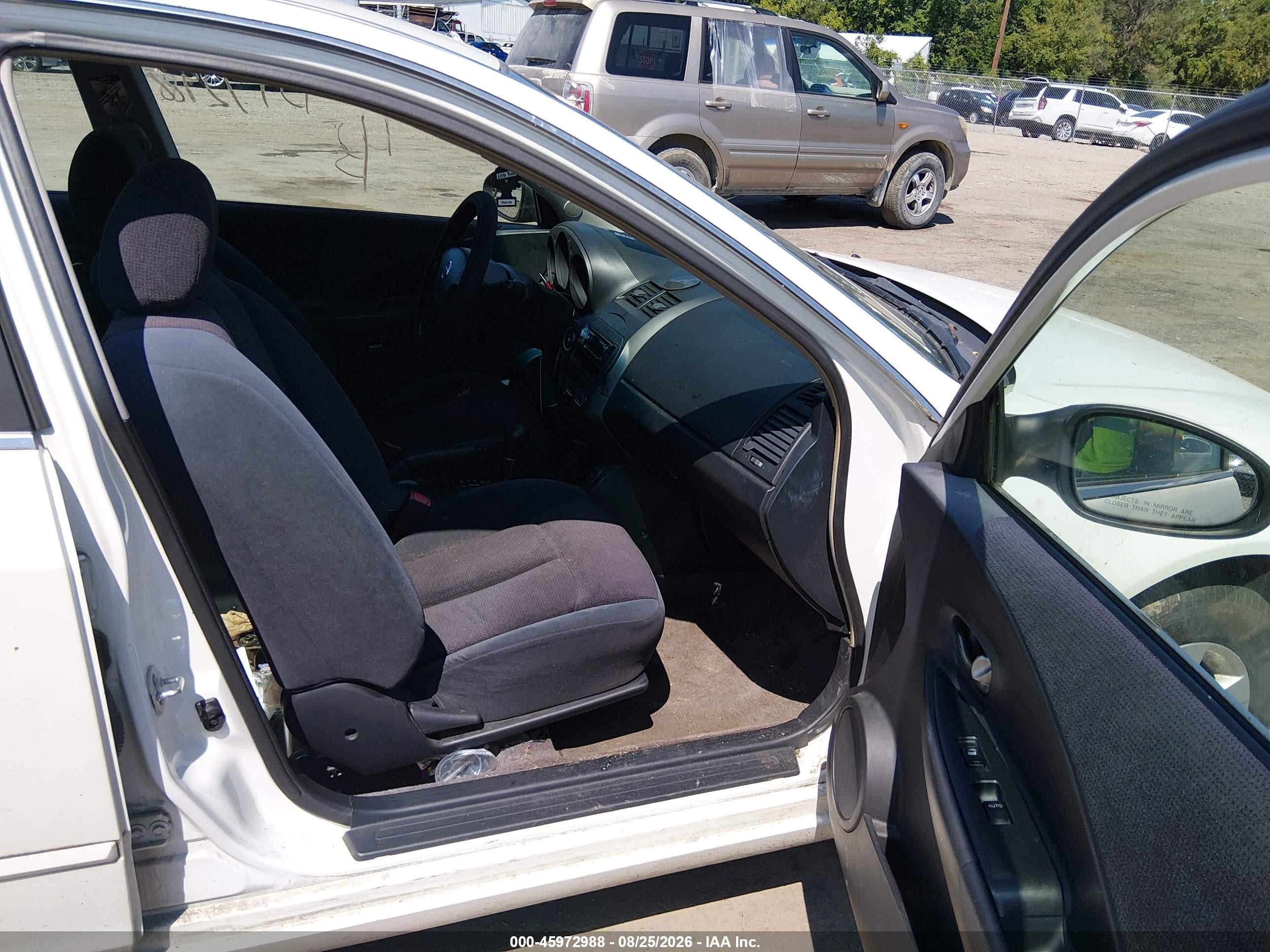 2002 Nissan Altima 2.5 S White vin: 1N4AL11D32C718605