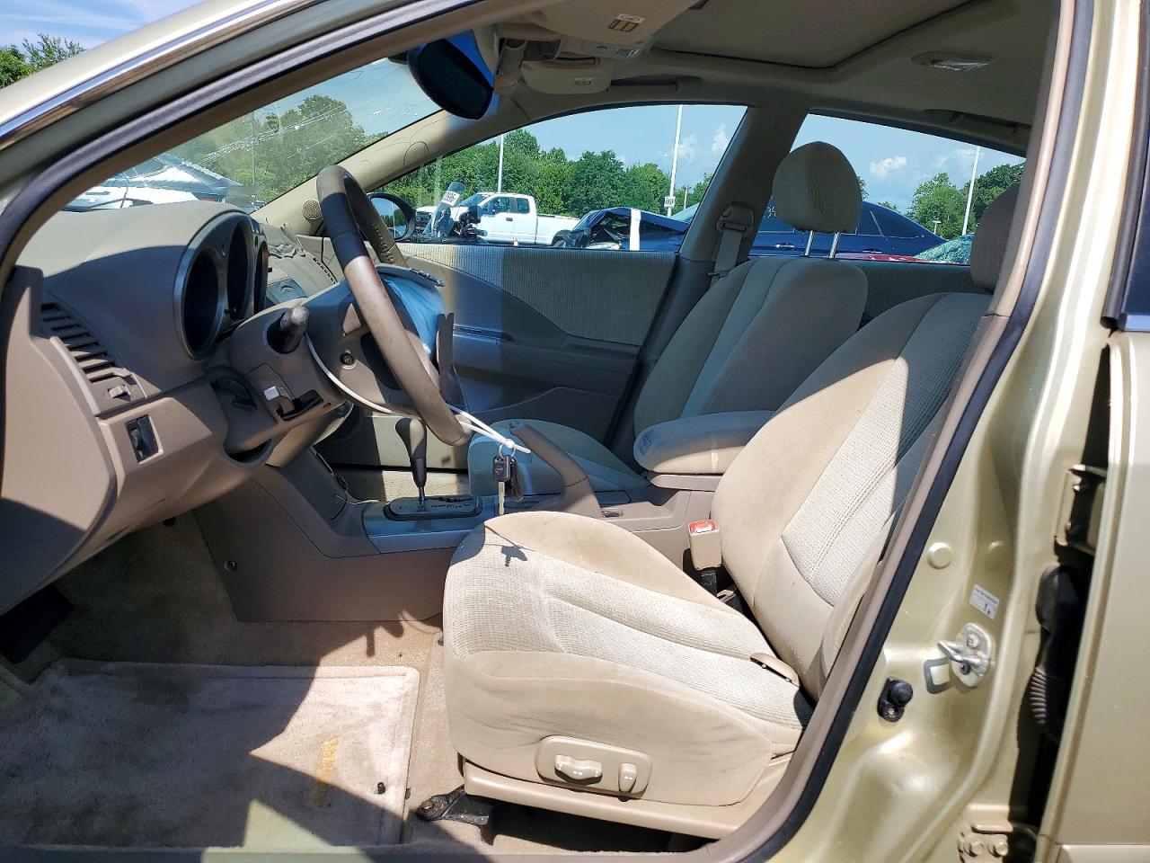 2003 Nissan Altima 2.5 Золотой vin: 1N4AL11D33C123481