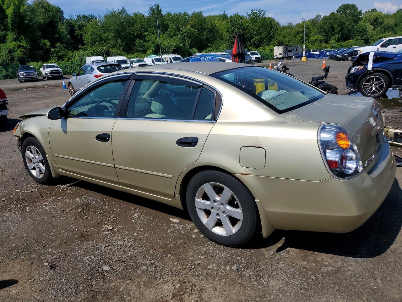 2003 Nissan Altima 2.5 Золотой vin: 1N4AL11D33C123481