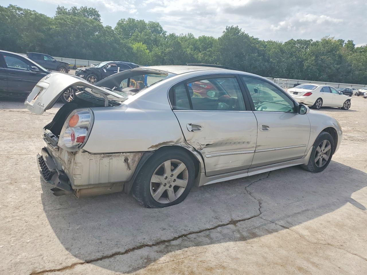 2003 Nissan Altima Серебряный vin: 1N4AL11D33C141236