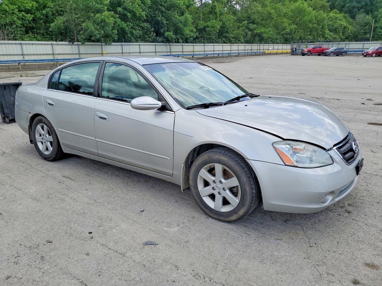 2003 Nissan Altima 2.5 Silver vin: 1N4AL11D33C174656