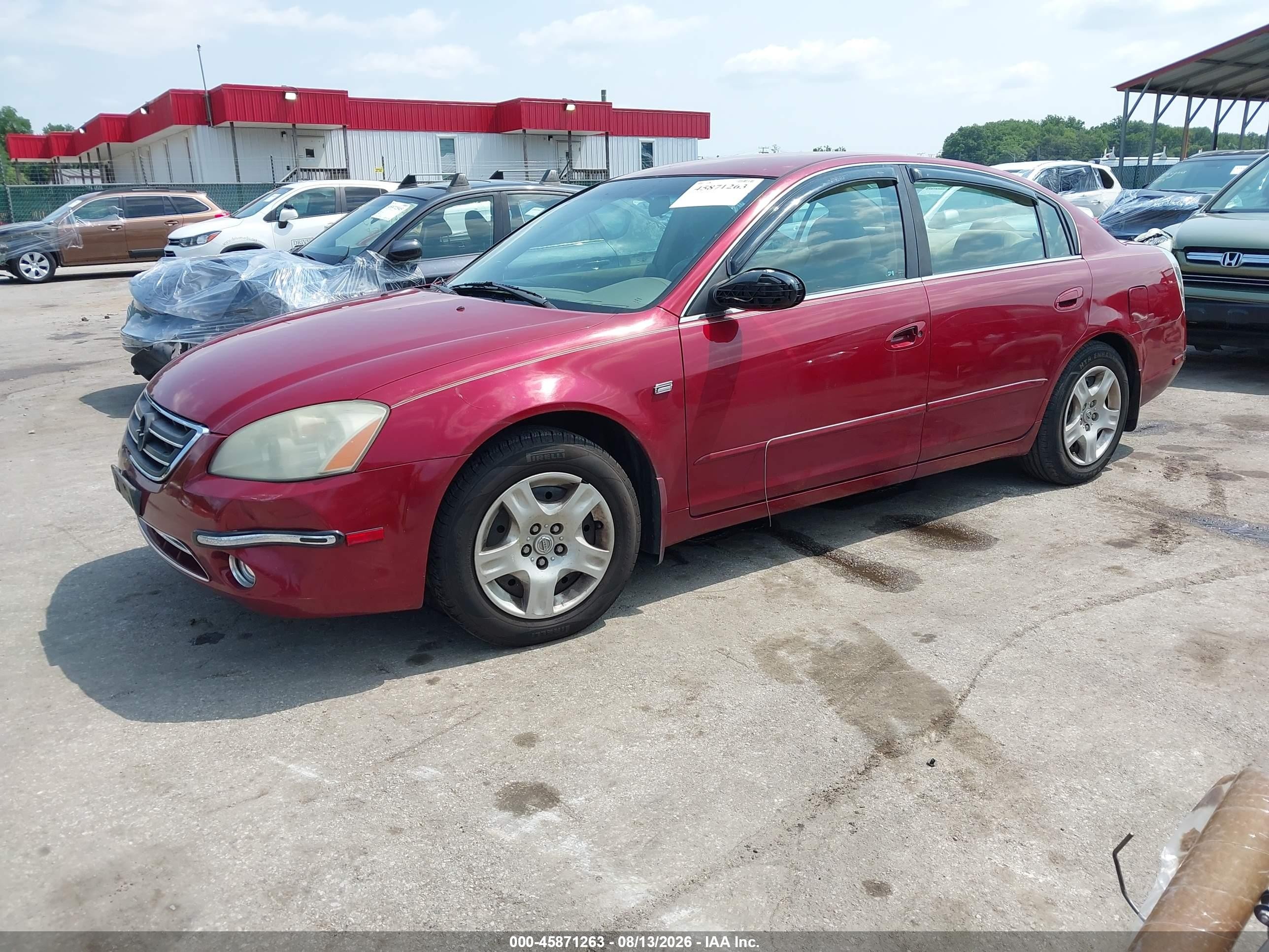 2003 Nissan Altima 2.5 S Red vin: 1N4AL11D33C311546
