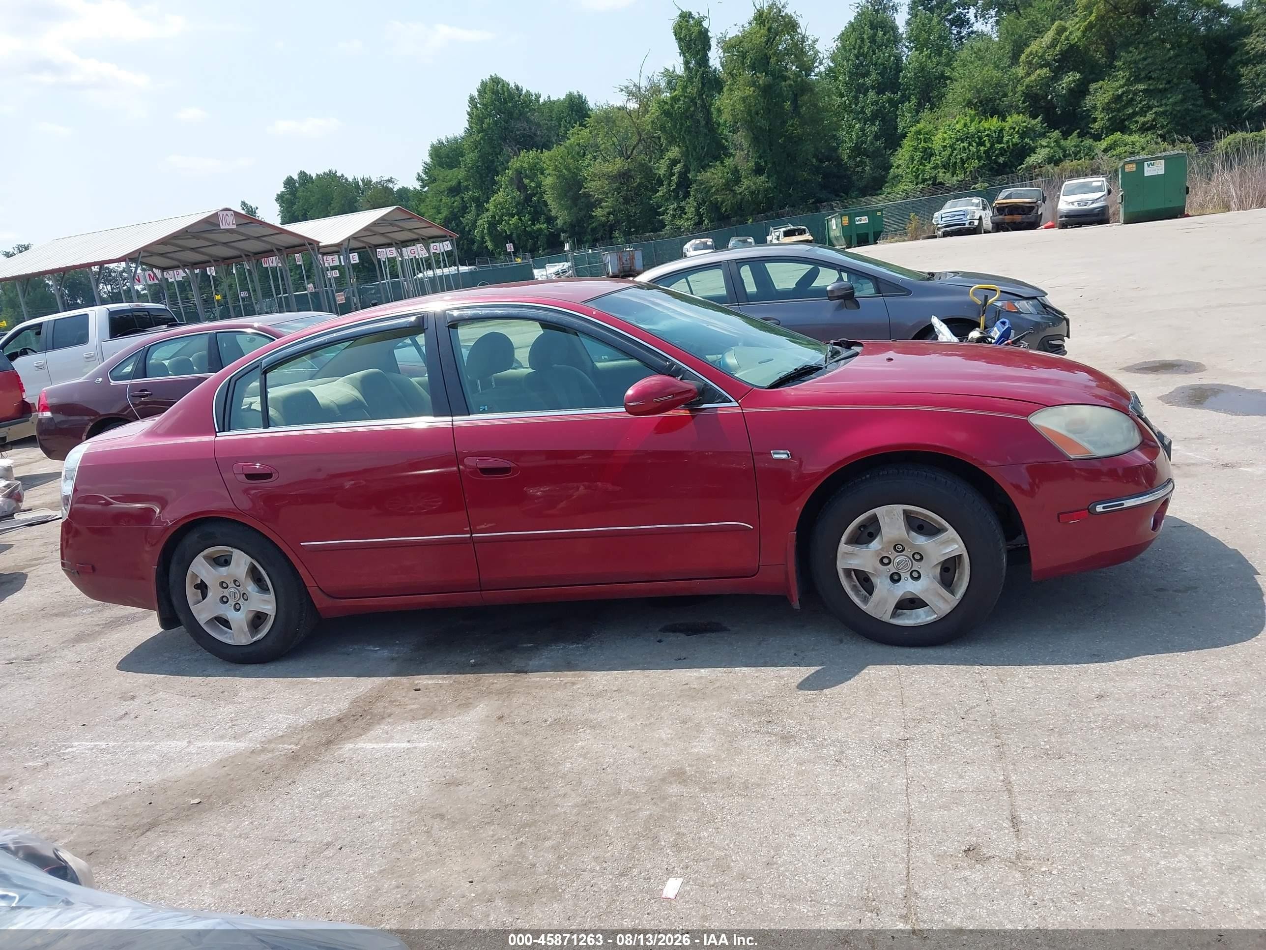 2003 Nissan Altima 2.5 S Red vin: 1N4AL11D33C311546