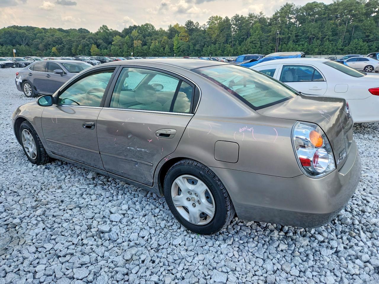 2004 Nissan Altima 2.5 Желто-коричневый vin: 1N4AL11D34C161598