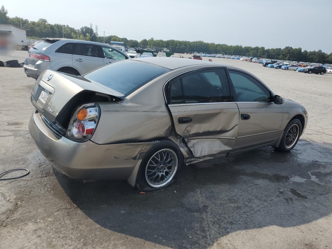 2005 Nissan Altima 2.5 Бежевый vin: 1N4AL11D35C125315