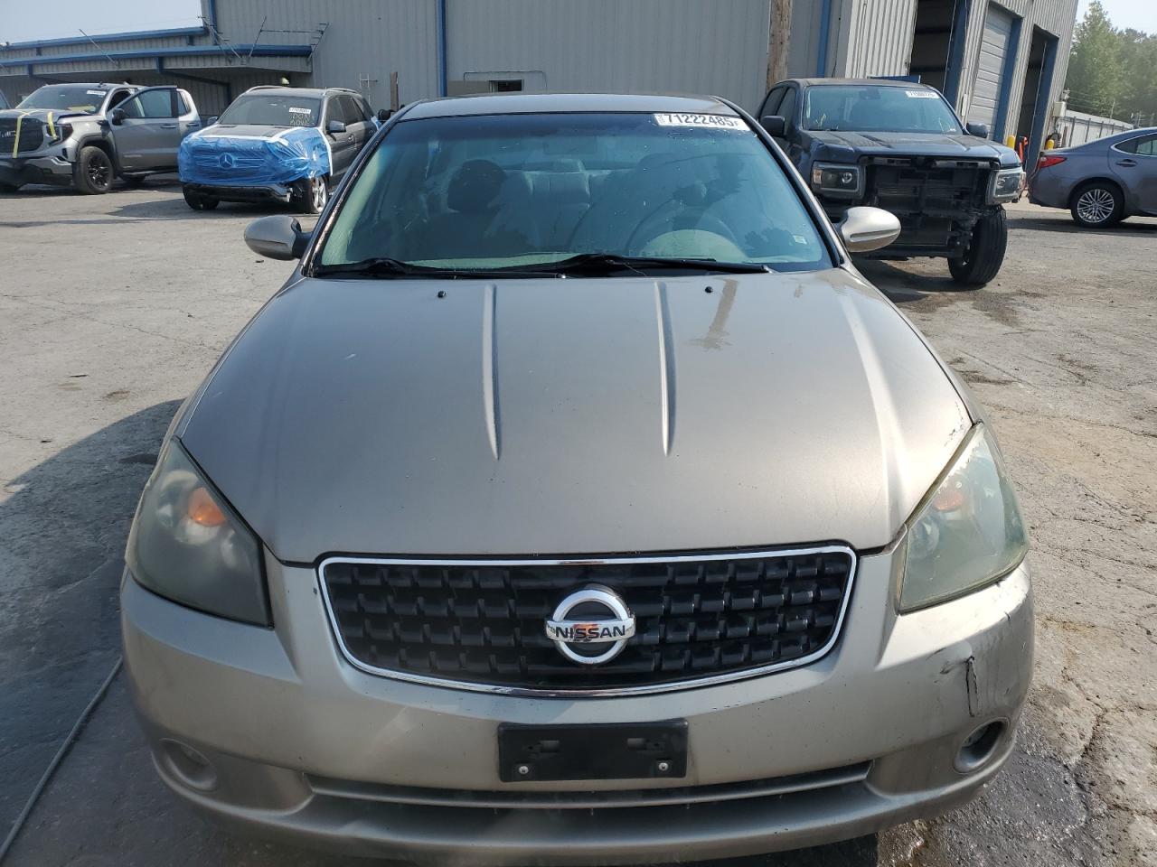 2005 Nissan Altima 2.5 Бежевый vin: 1N4AL11D35C125315