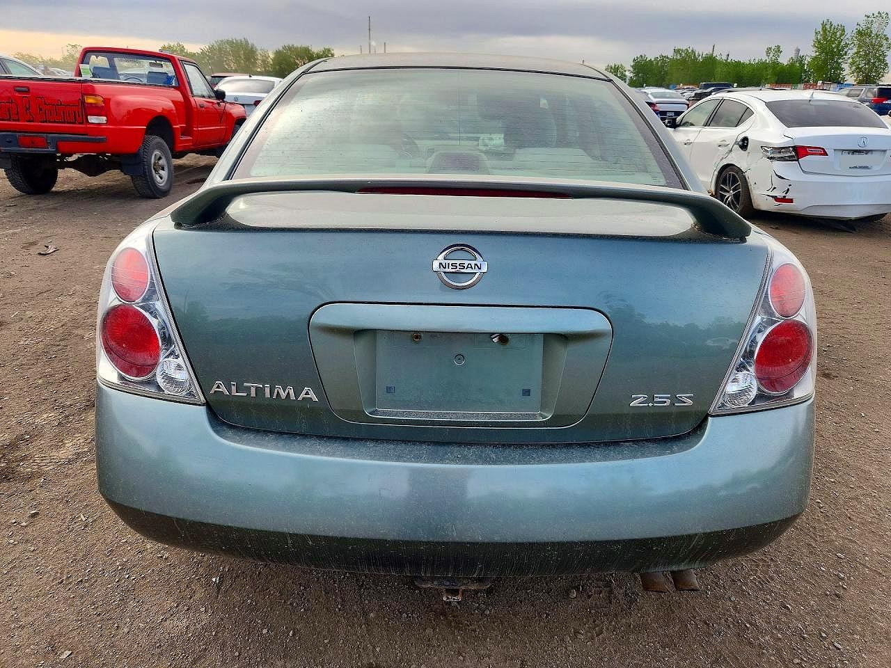 2005 Nissan Altima 2.5 Green vin: 1N4AL11D35C178077