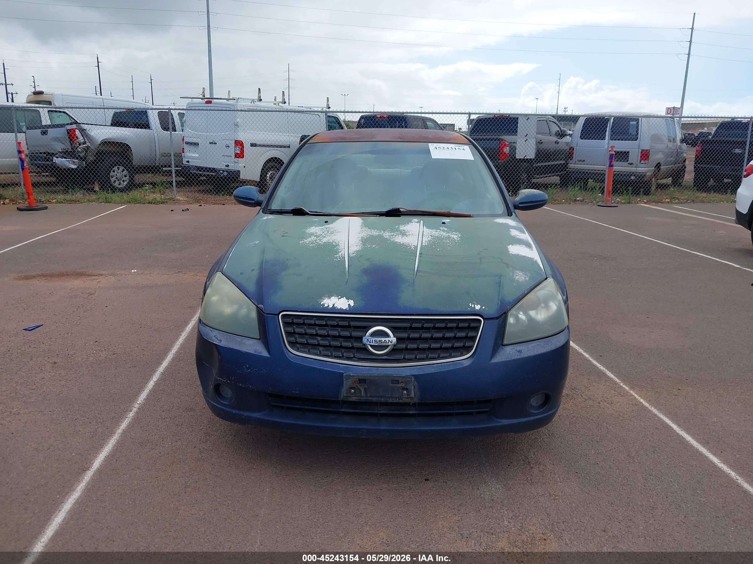 2005 Nissan Altima 2.5 S Blue vin: 1N4AL11D35C231523