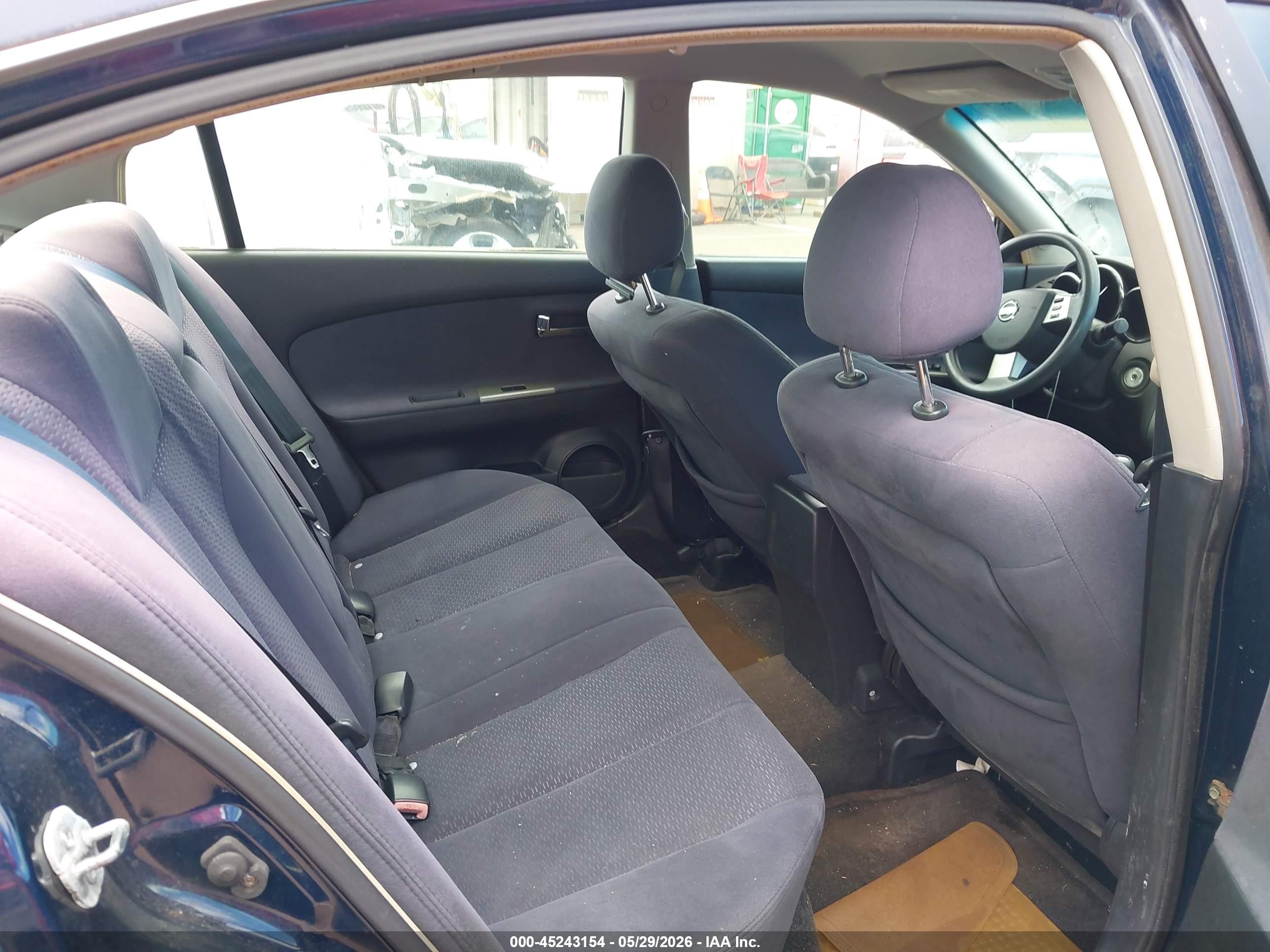 2005 Nissan Altima 2.5 S Blue vin: 1N4AL11D35C231523