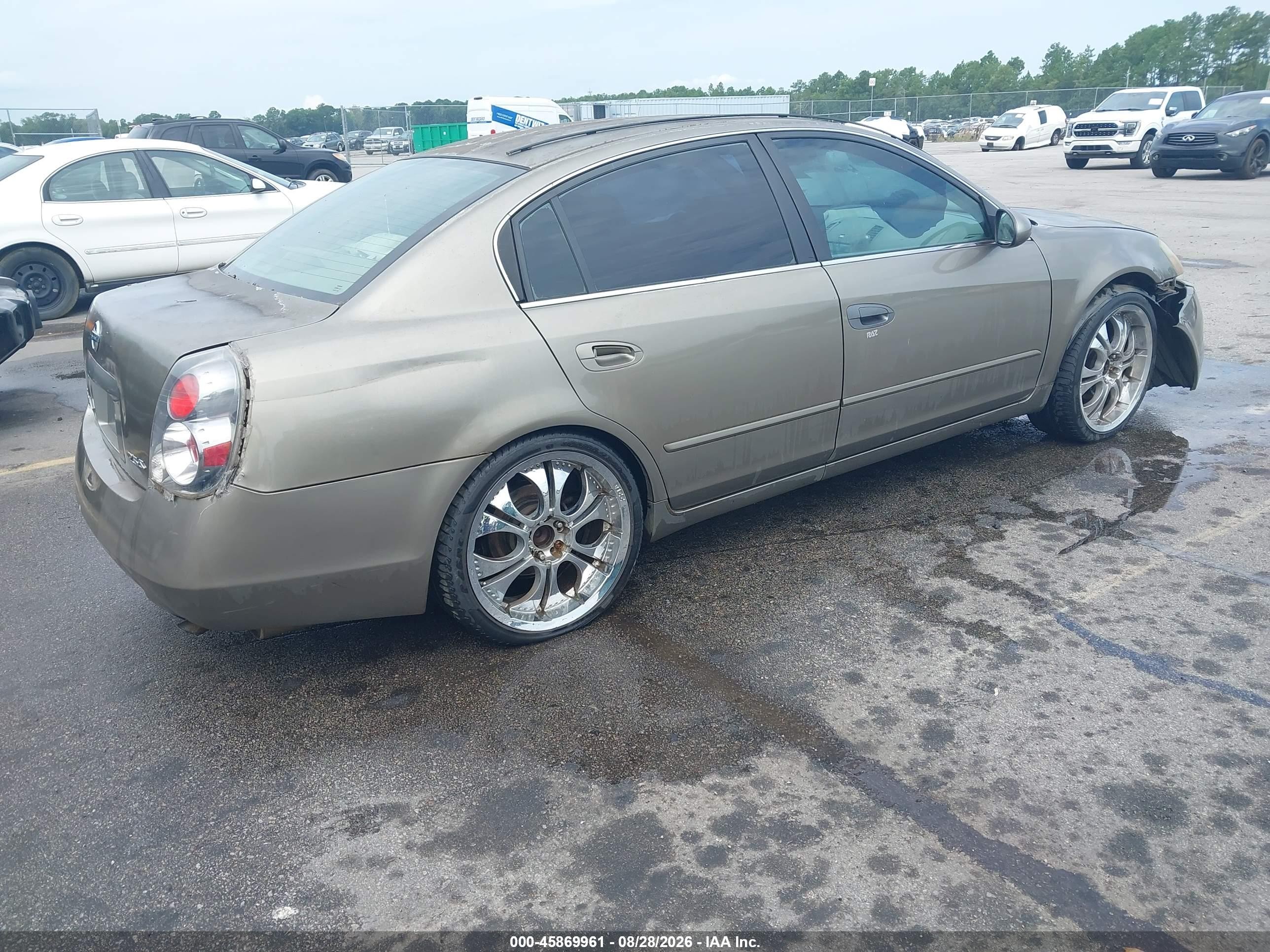 2005 Nissan Altima 2.5 S Beige vin: 1N4AL11D35C289423
