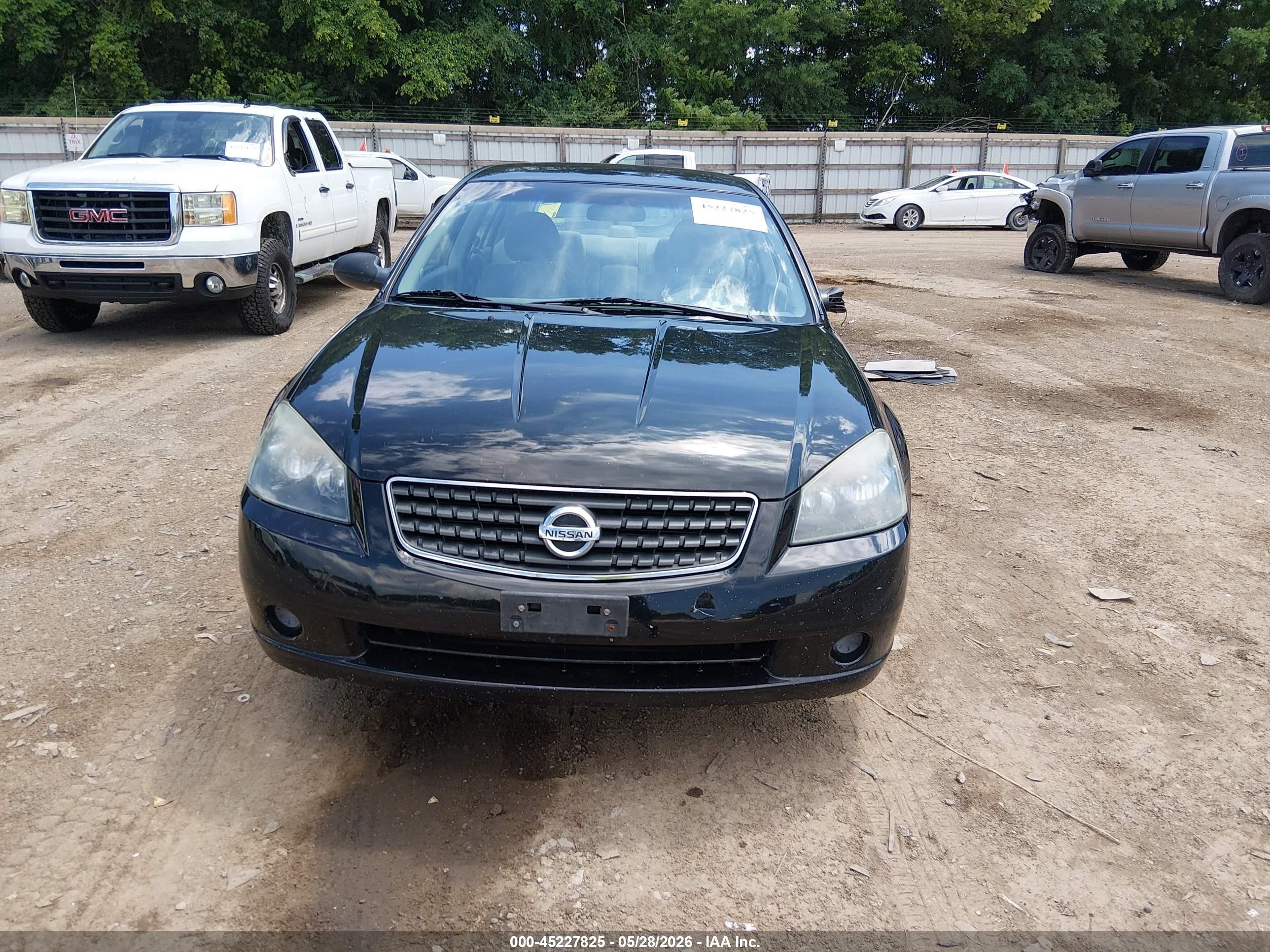 2005 Nissan Altima 2.5 S Черный vin: 1N4AL11D35C356425