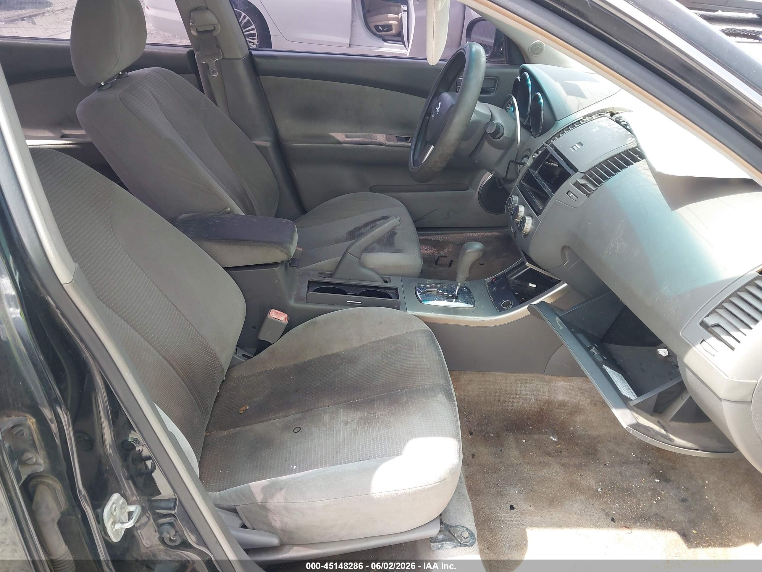 2005 Nissan Altima 2.5 S Black vin: 1N4AL11D35C386511