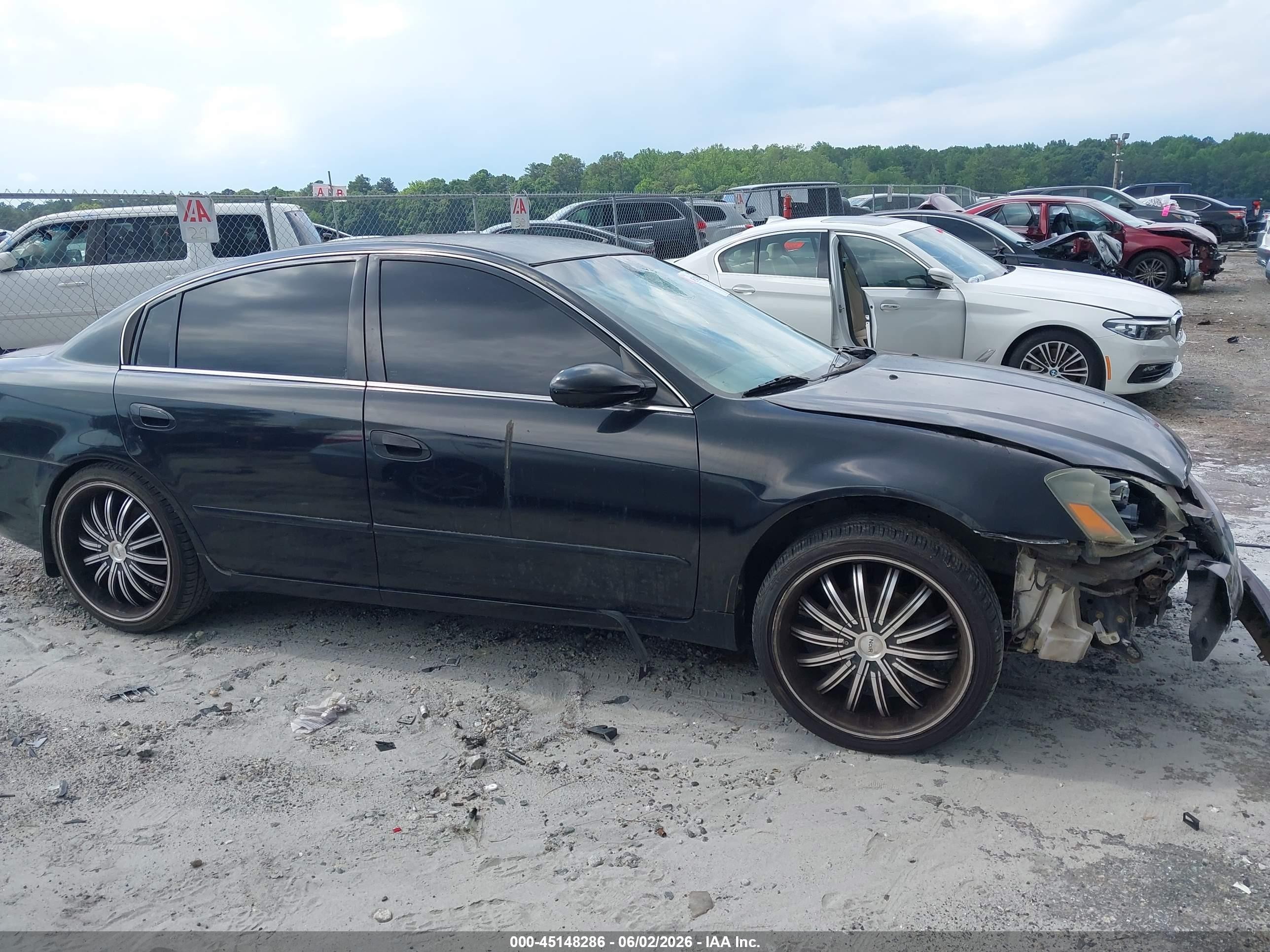 2005 Nissan Altima 2.5 S Black vin: 1N4AL11D35C386511