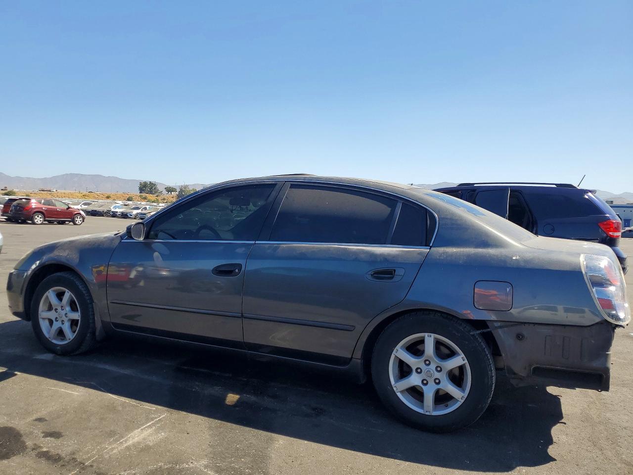 2005 Nissan Altima 2.5 Gray vin: 1N4AL11D35N431306