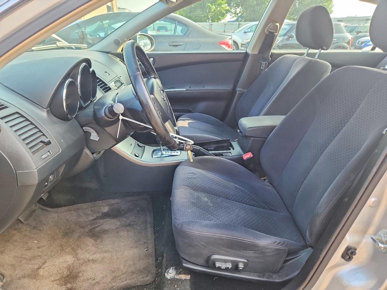 2005 Nissan Altima 2.5 Silver vin: 1N4AL11D35N495930