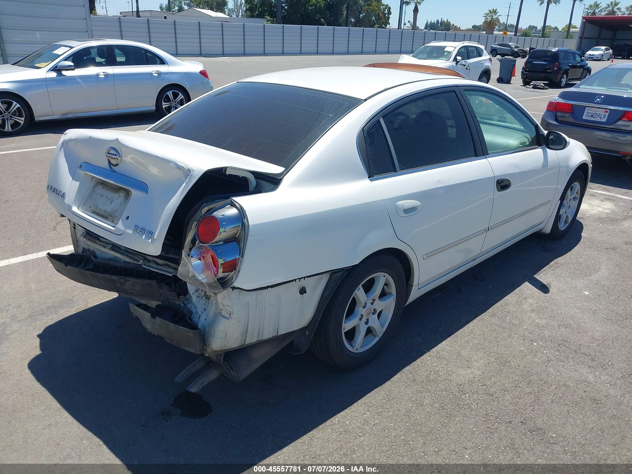 2005 Nissan Altima 2.5 S White vin: 1N4AL11D35N915556