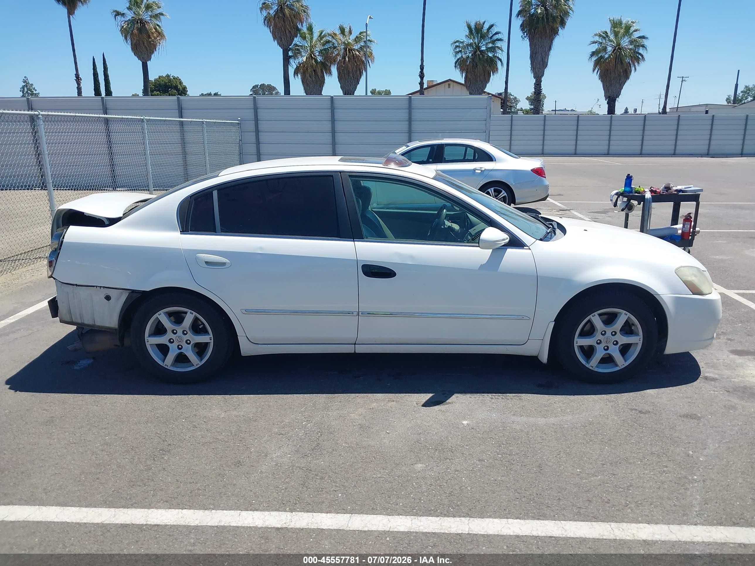 2005 Nissan Altima 2.5 S White vin: 1N4AL11D35N915556