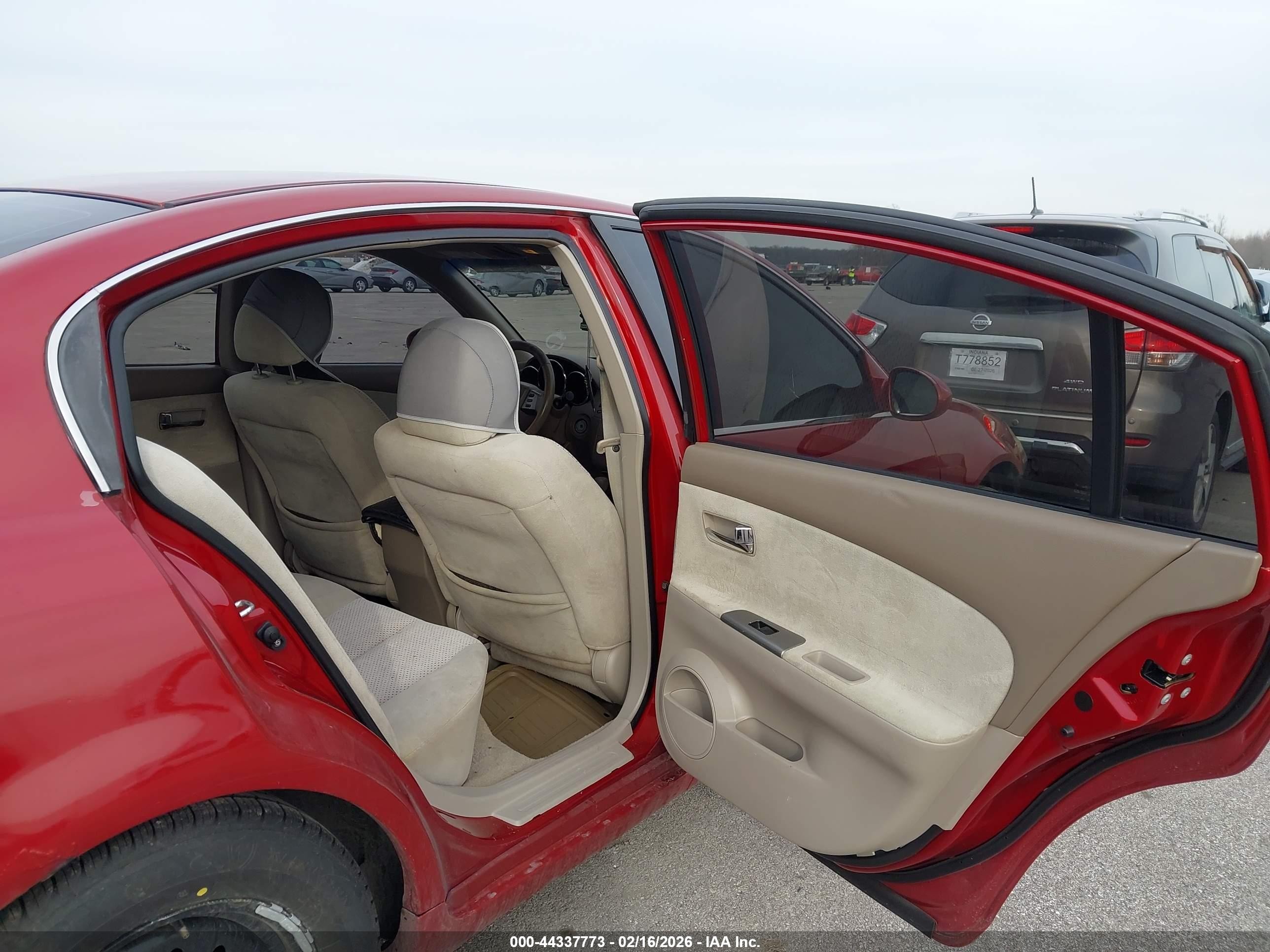 2006 Nissan Altima 2.5 S Red vin: 1N4AL11D36N460404