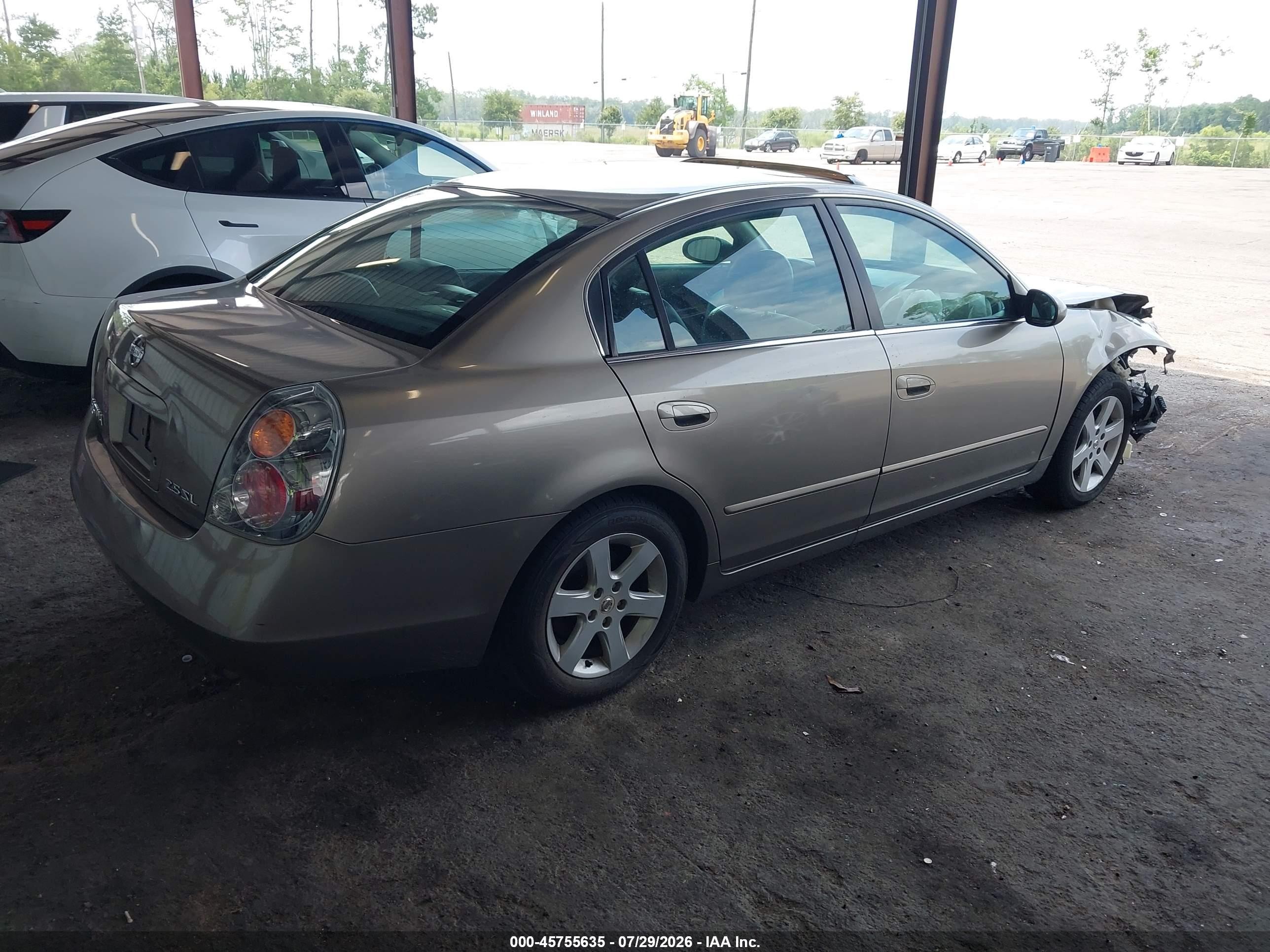 2002 Nissan Altima 2.5 Sl Gold vin: 1N4AL11D42C134178