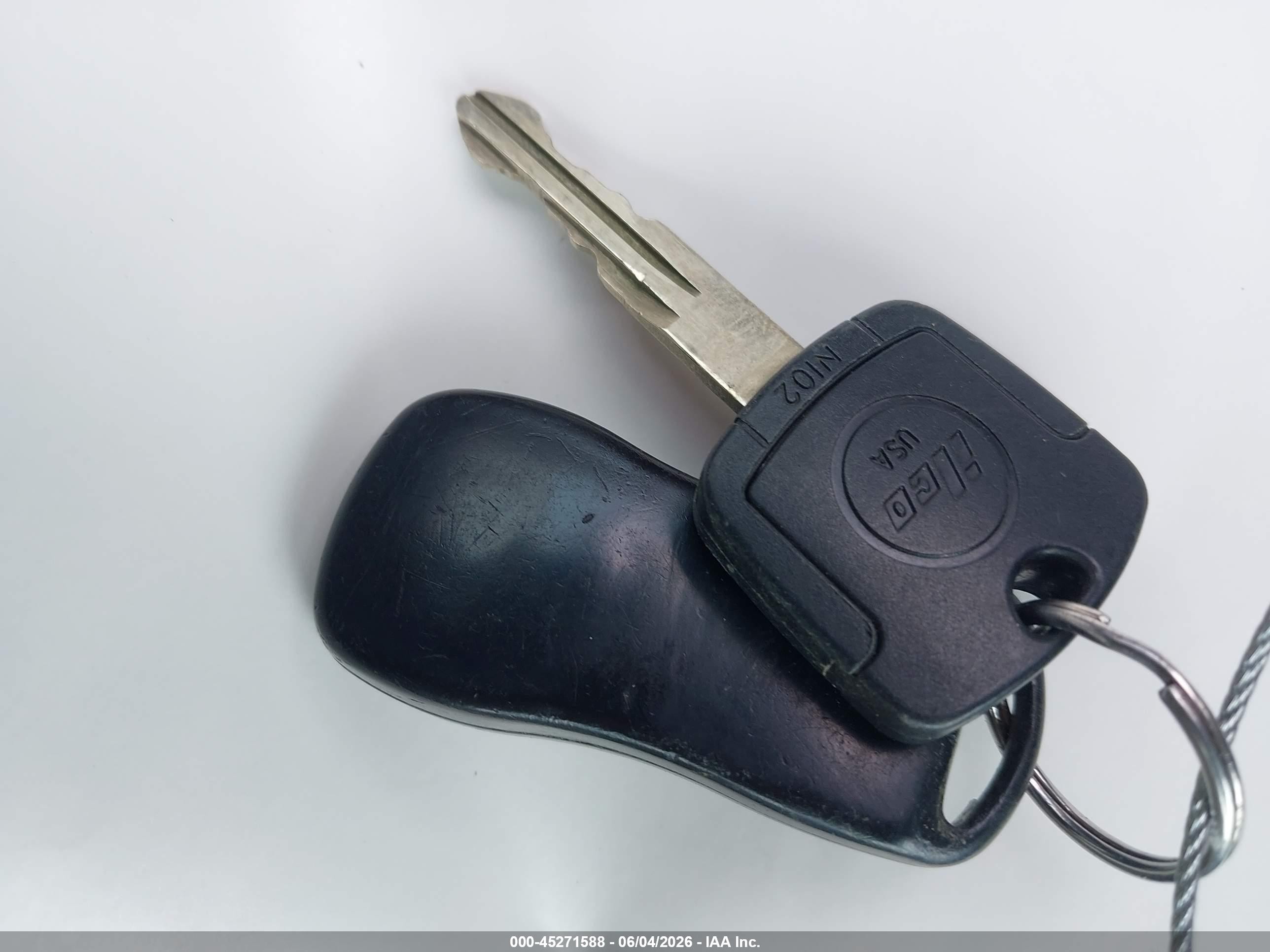 2002 Nissan Altima 2.5 S Red vin: 1N4AL11D42C238072