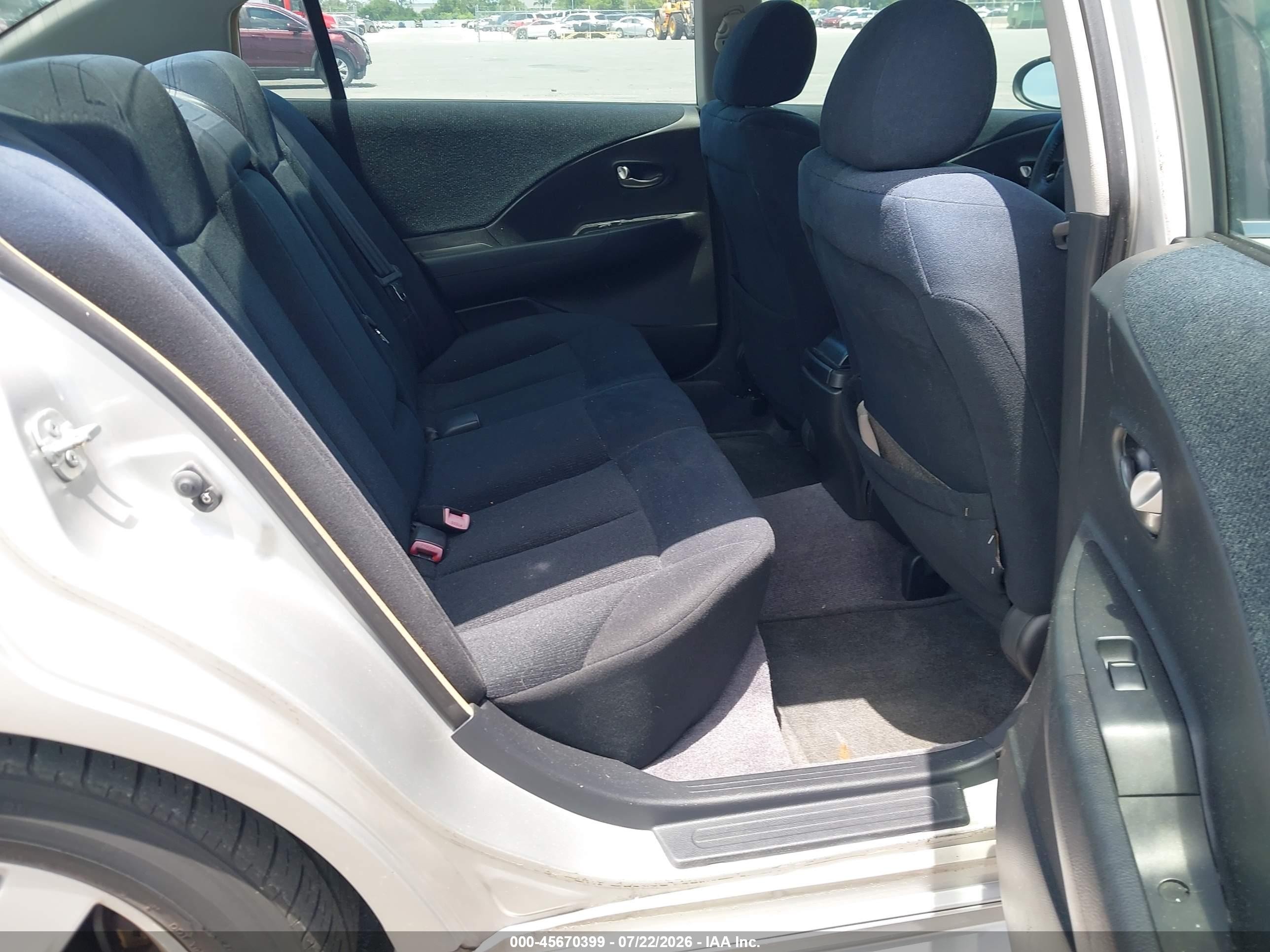 2003 Nissan Altima 2.5 S Silver vin: 1N4AL11D43C309689