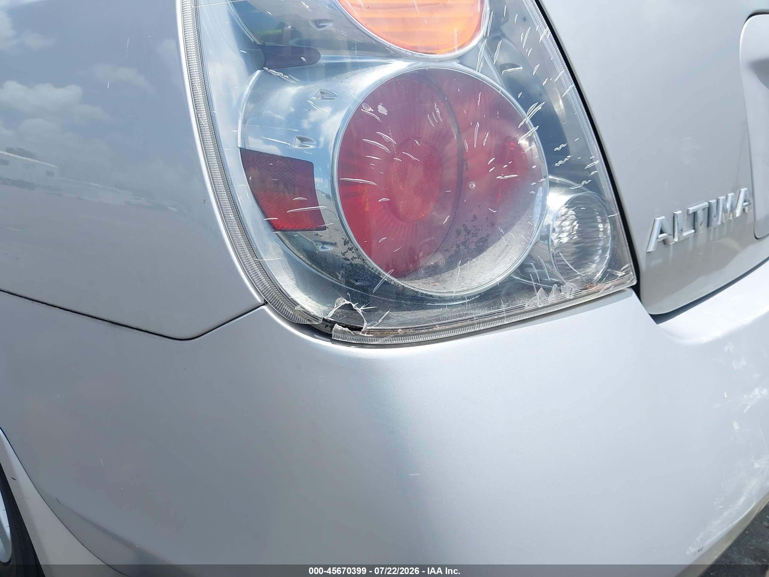 2003 Nissan Altima 2.5 S Silver vin: 1N4AL11D43C309689