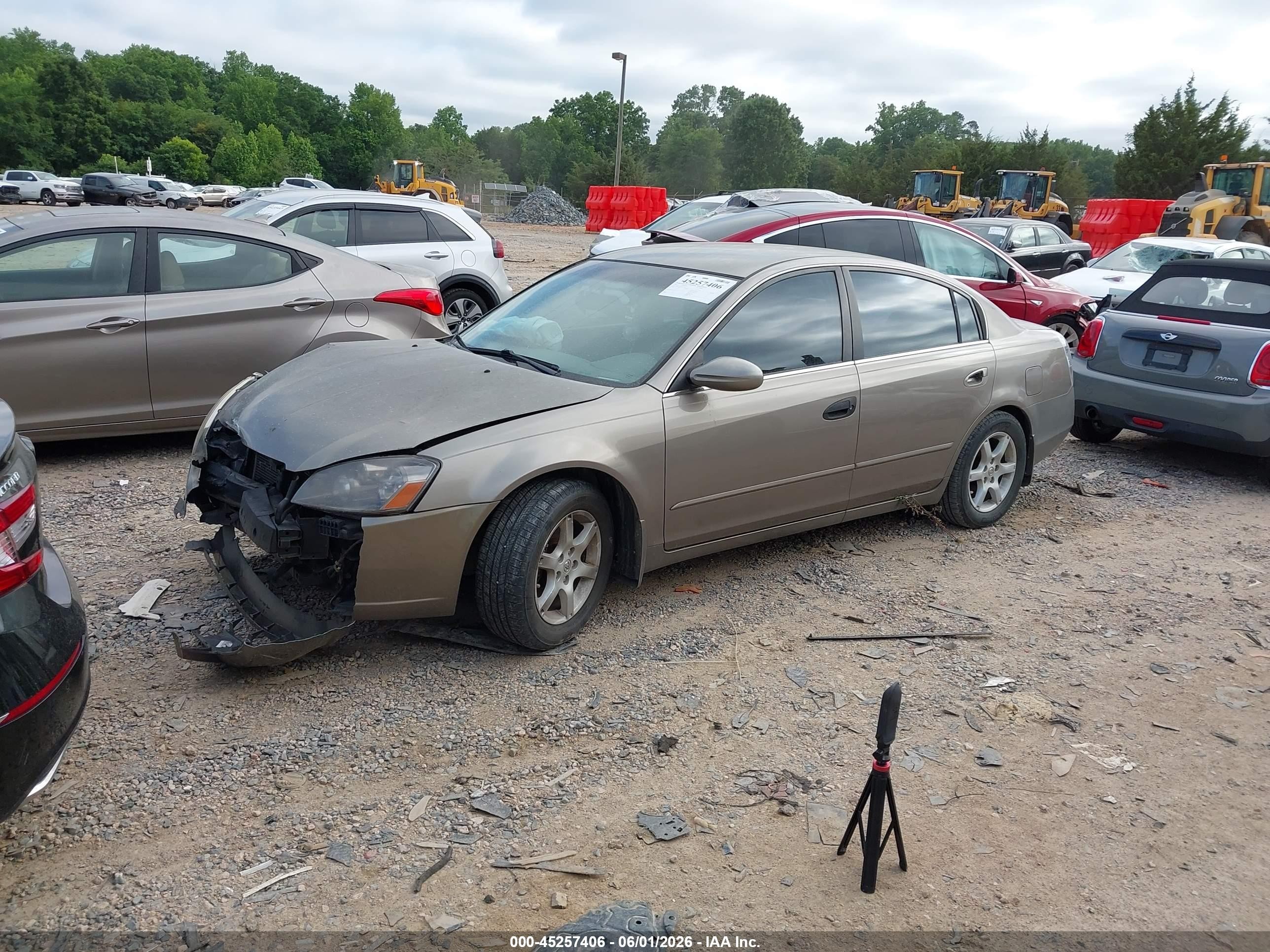 2005 Nissan Altima 2.5 S Brown vin: 1N4AL11D45C115909