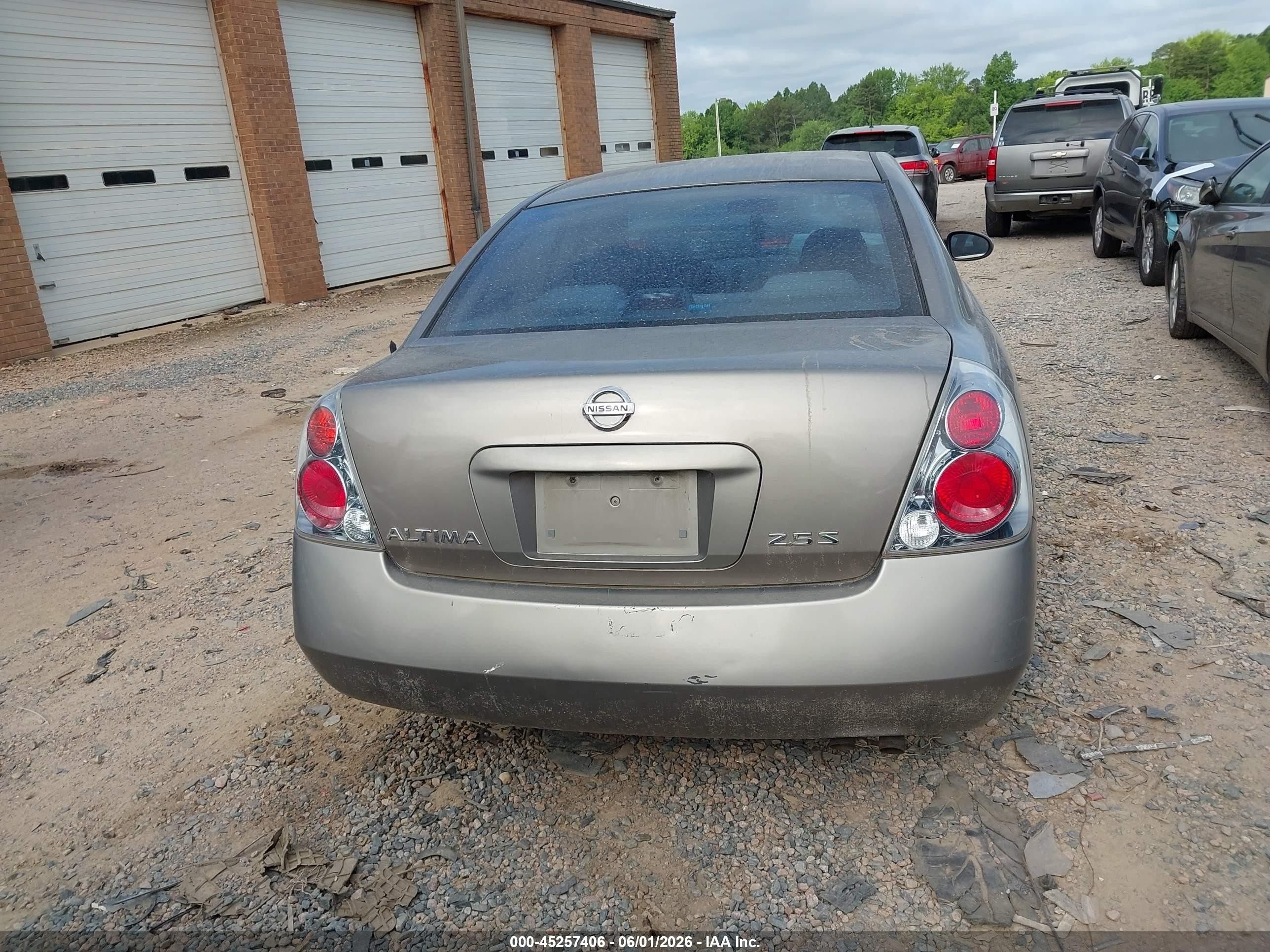 2005 Nissan Altima 2.5 S Brown vin: 1N4AL11D45C115909