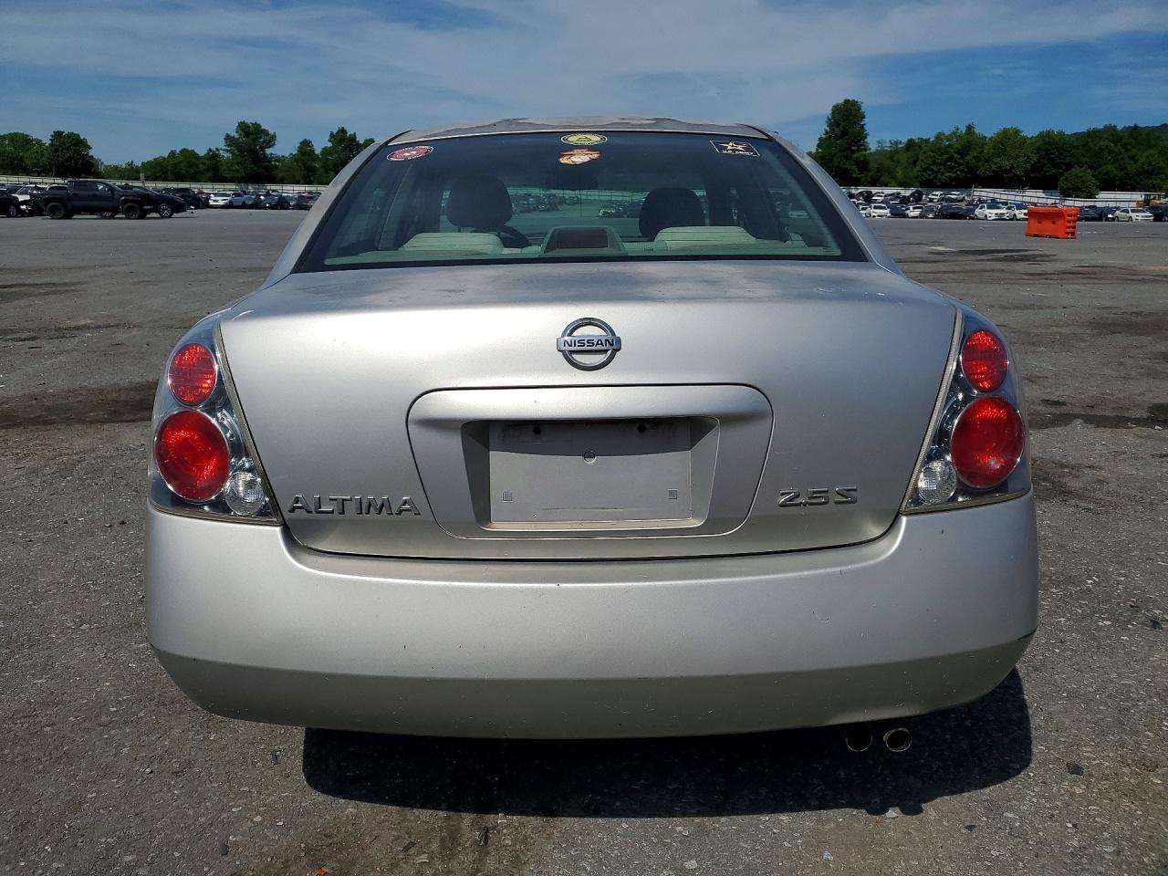 2005 Nissan Altima 2.5 Tan vin: 1N4AL11D45C118261