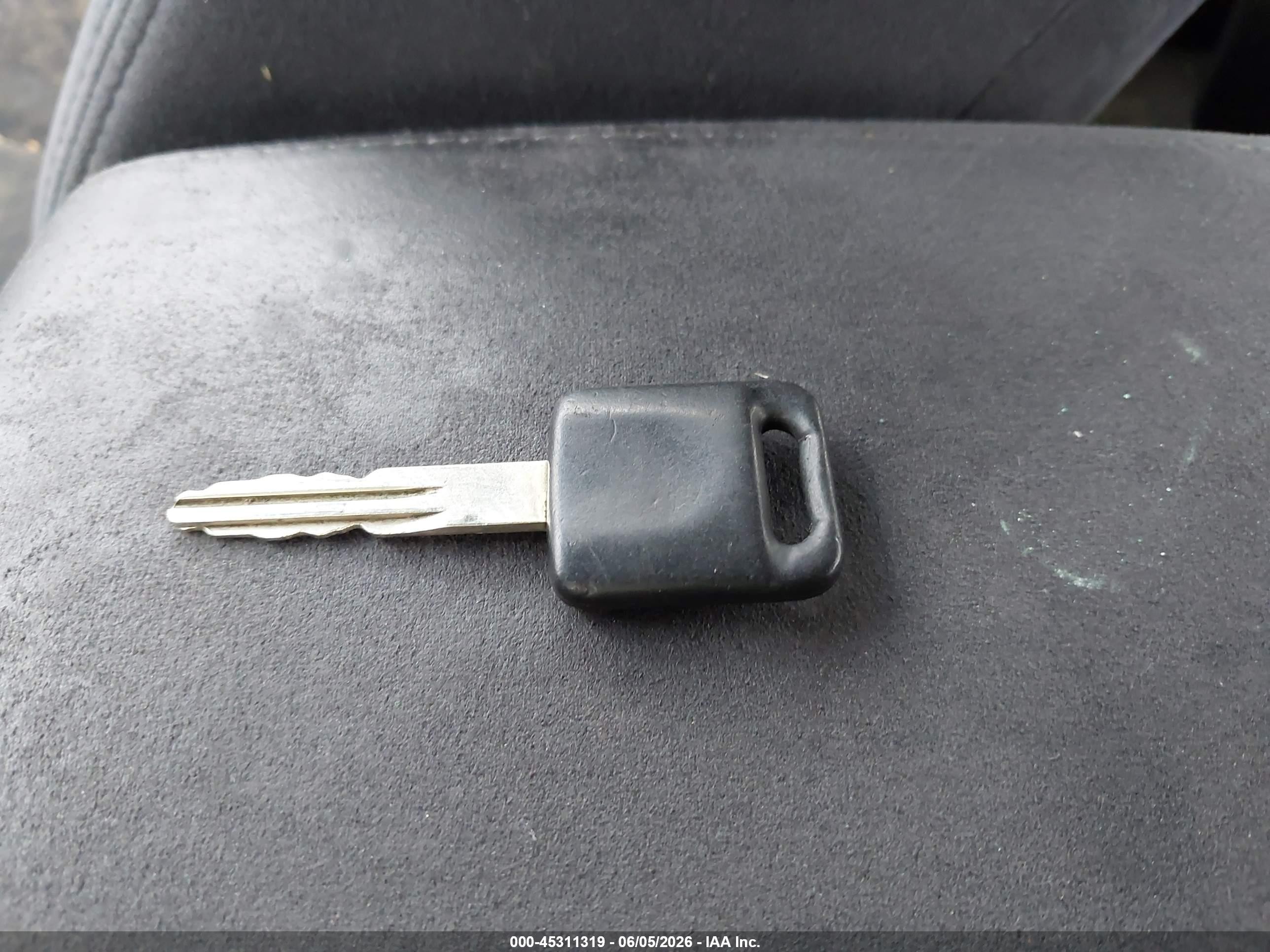 2005 Nissan Altima 2.5 S Серый vin: 1N4AL11D45C267981