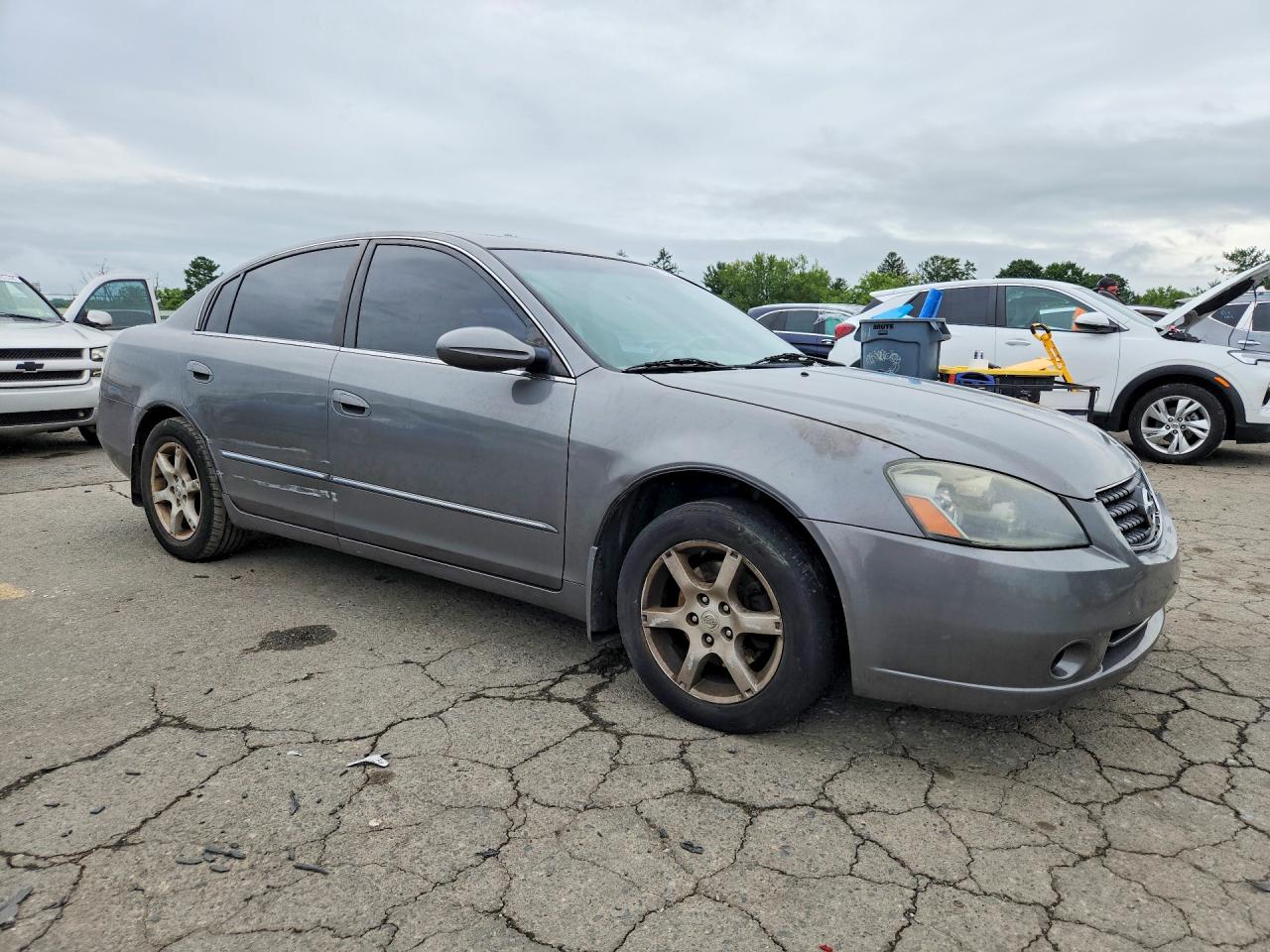 2005 Nissan Altima 2.5 Gray vin: 1N4AL11D45C288734