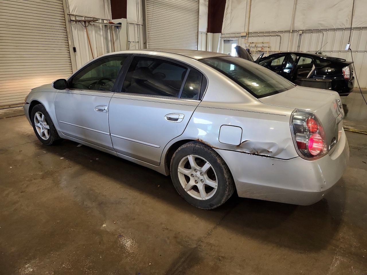2005 Nissan Altima 2.5 Gray vin: 1N4AL11D45C377008