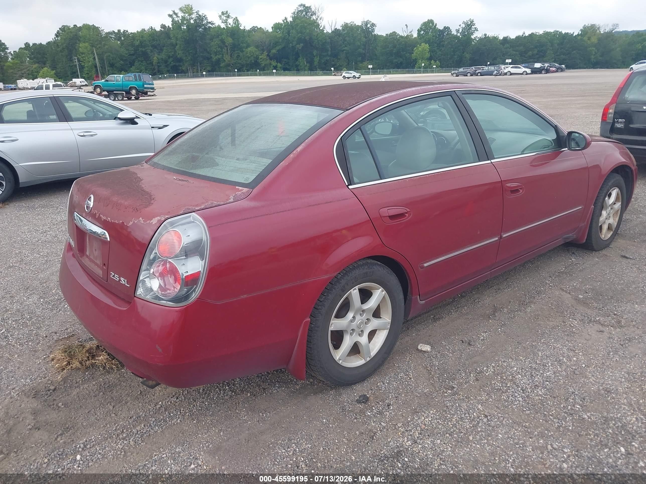 2005 Nissan Altima 2.5 S Бордовый vin: 1N4AL11D45C388994