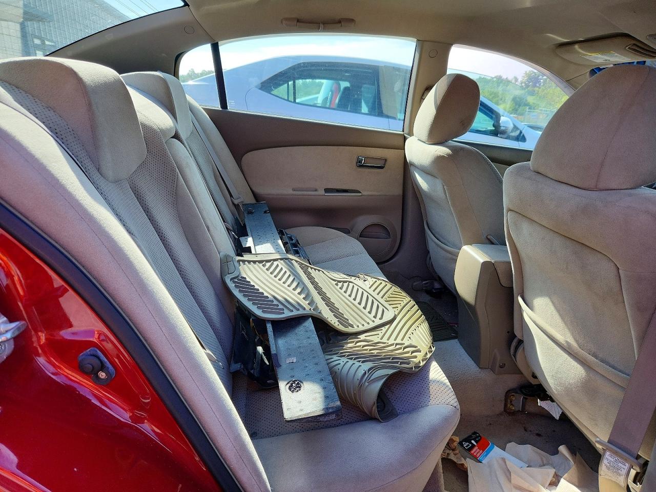 2006 Nissan Altima 2.5 Red vin: 1N4AL11D46C108136