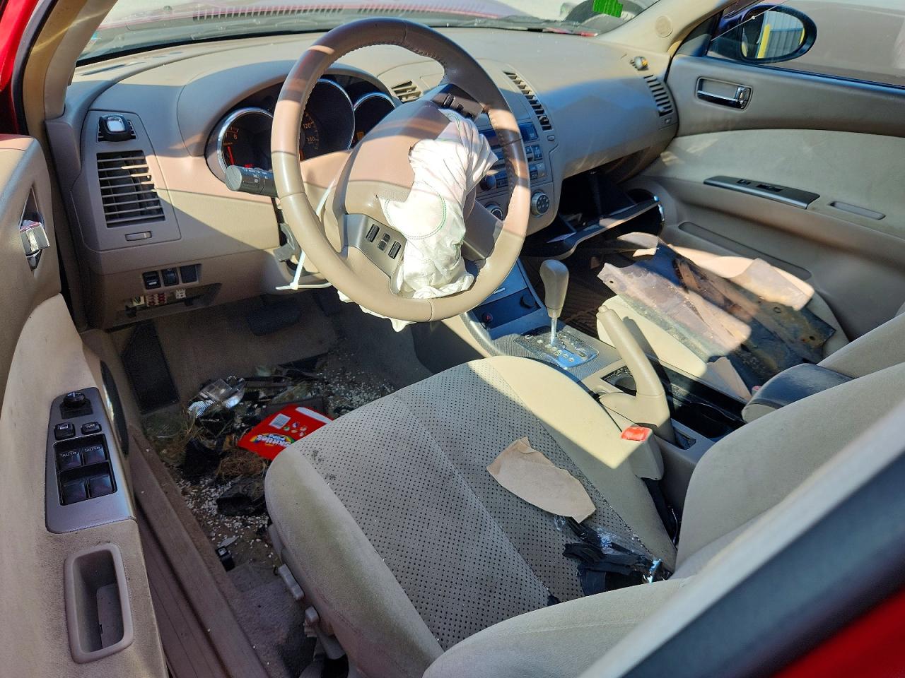 2006 Nissan Altima 2.5 Red vin: 1N4AL11D46C108136