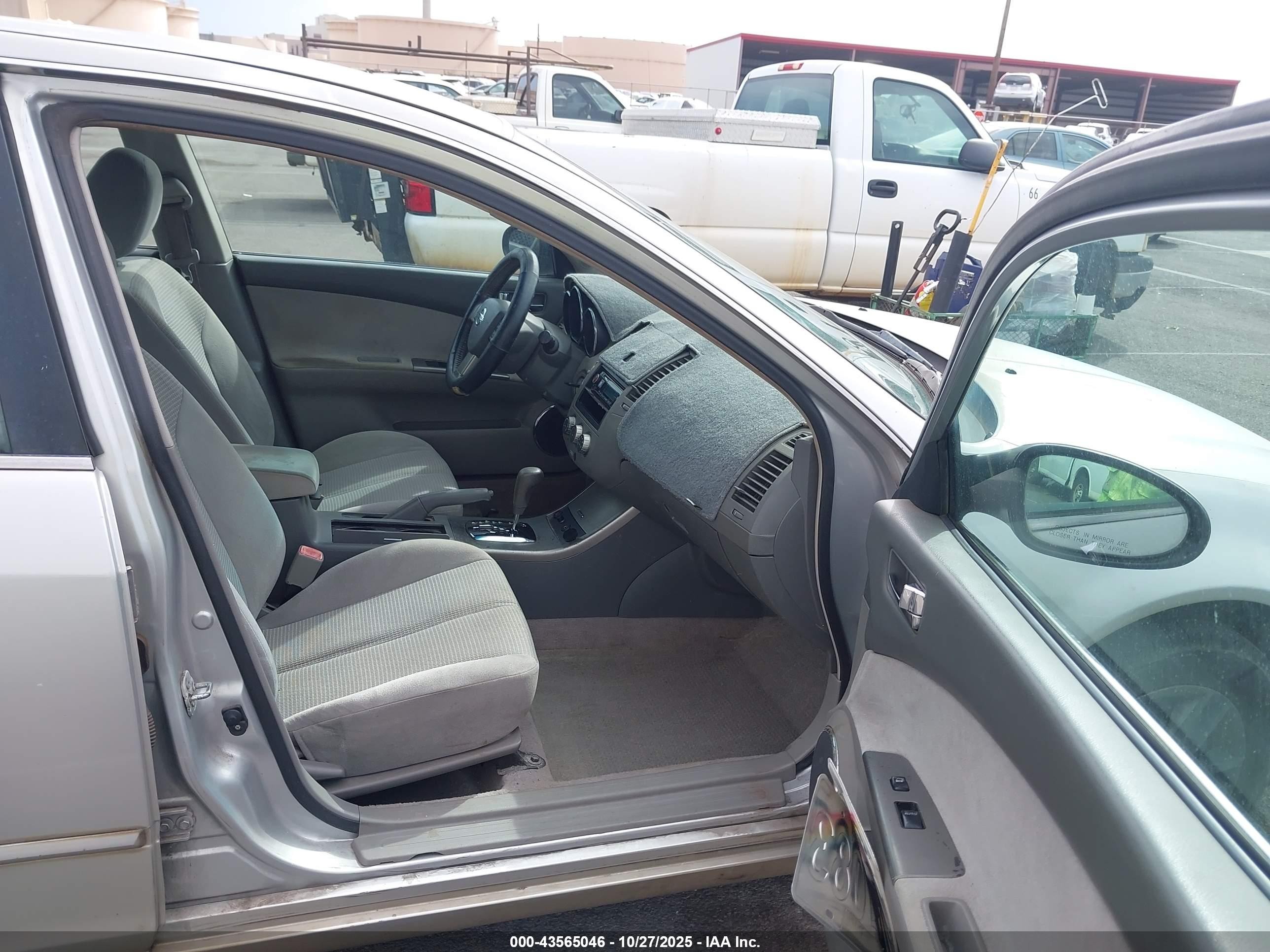 2006 Nissan Altima 2.5 S Silver vin: 1N4AL11D46C144943