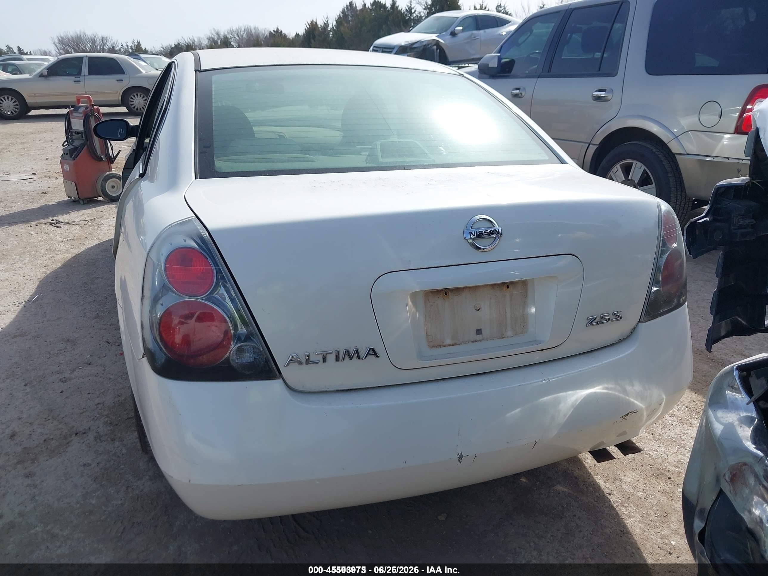 2006 Nissan Altima 2.5 S White vin: 1N4AL11D46C219396