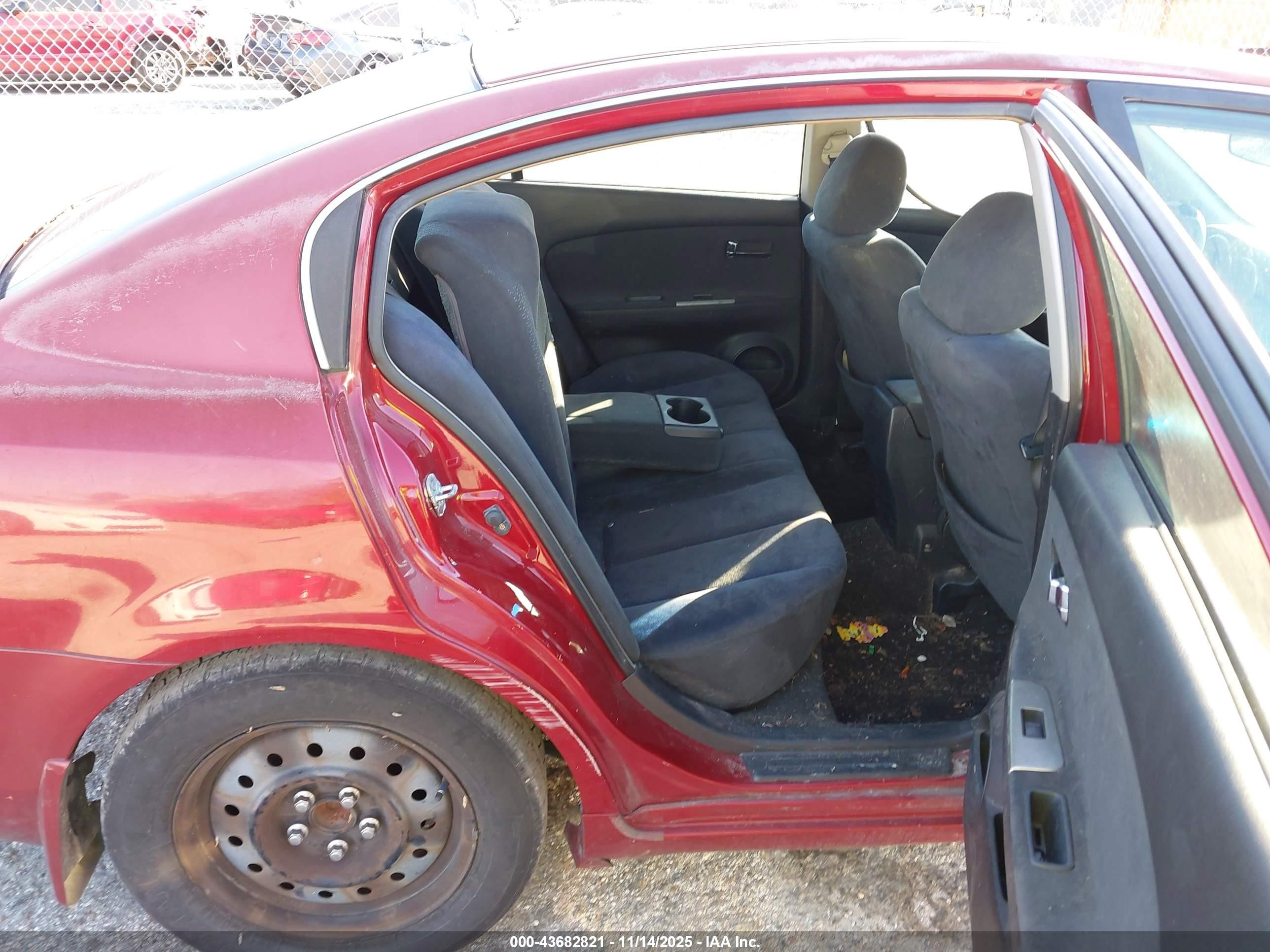 2006 Nissan Altima 2.5 S Red vin: 1N4AL11D46C235209