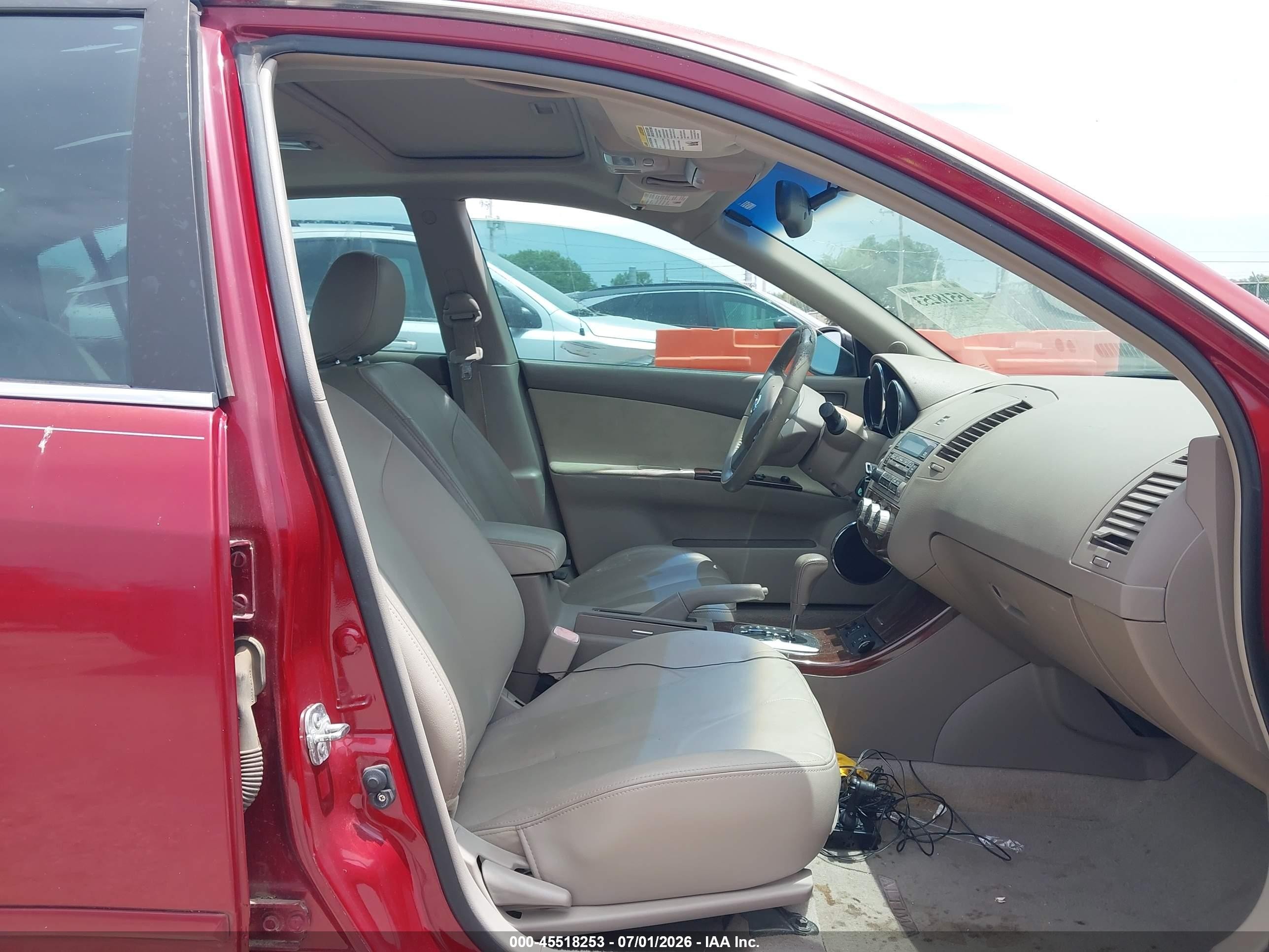 2006 Nissan Altima 2.5 S Red vin: 1N4AL11D46C260126