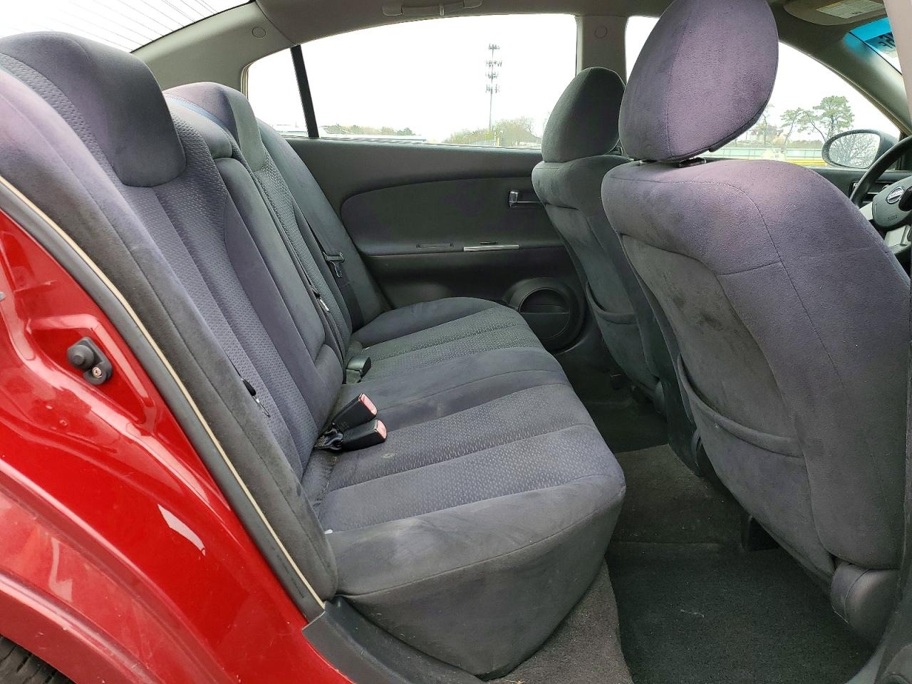 2006 Nissan Altima 2.5 Red vin: 1N4AL11D46N398060