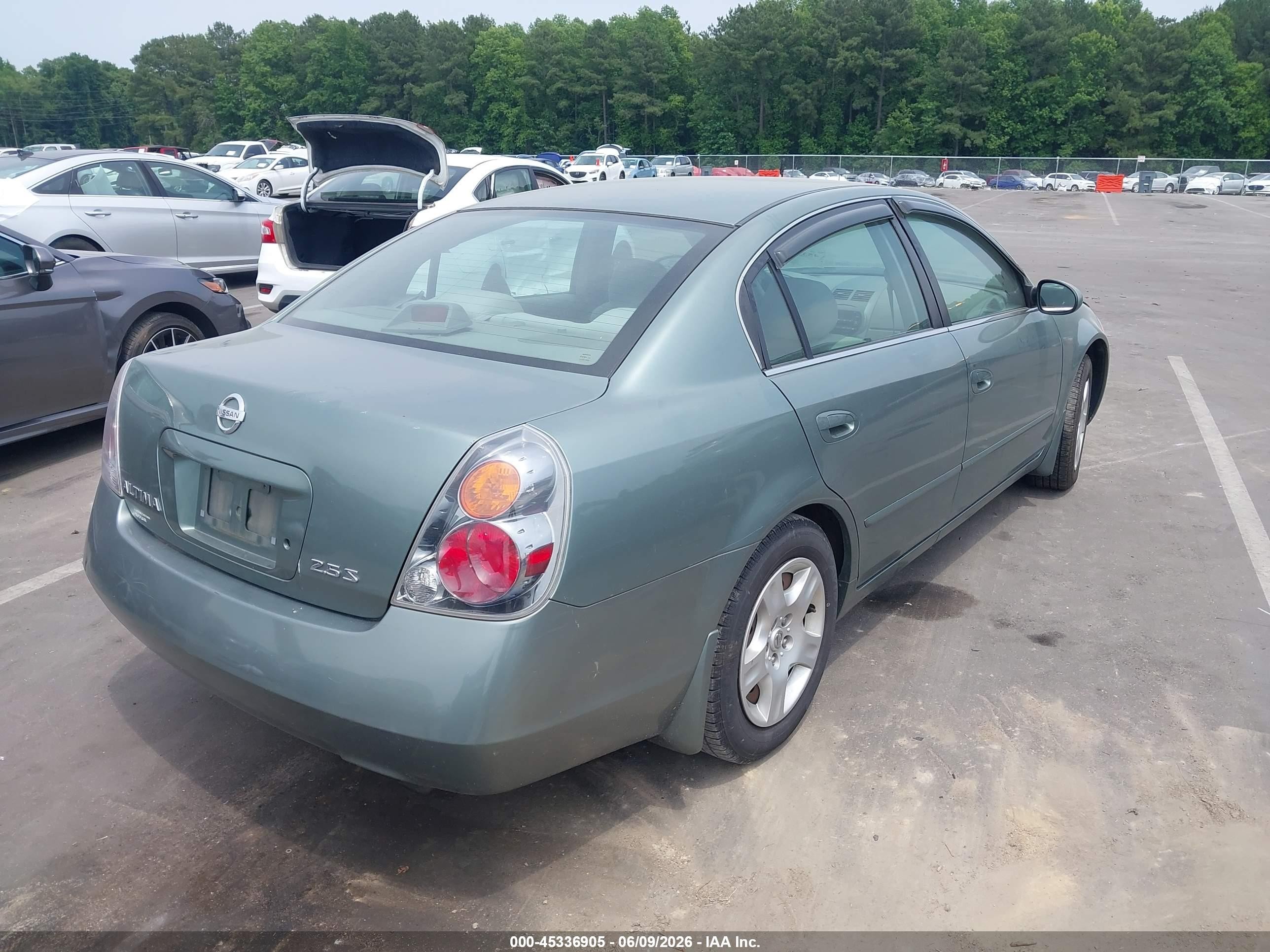 2002 Nissan Altima 2.5 S Teal vin: 1N4AL11D52C703930