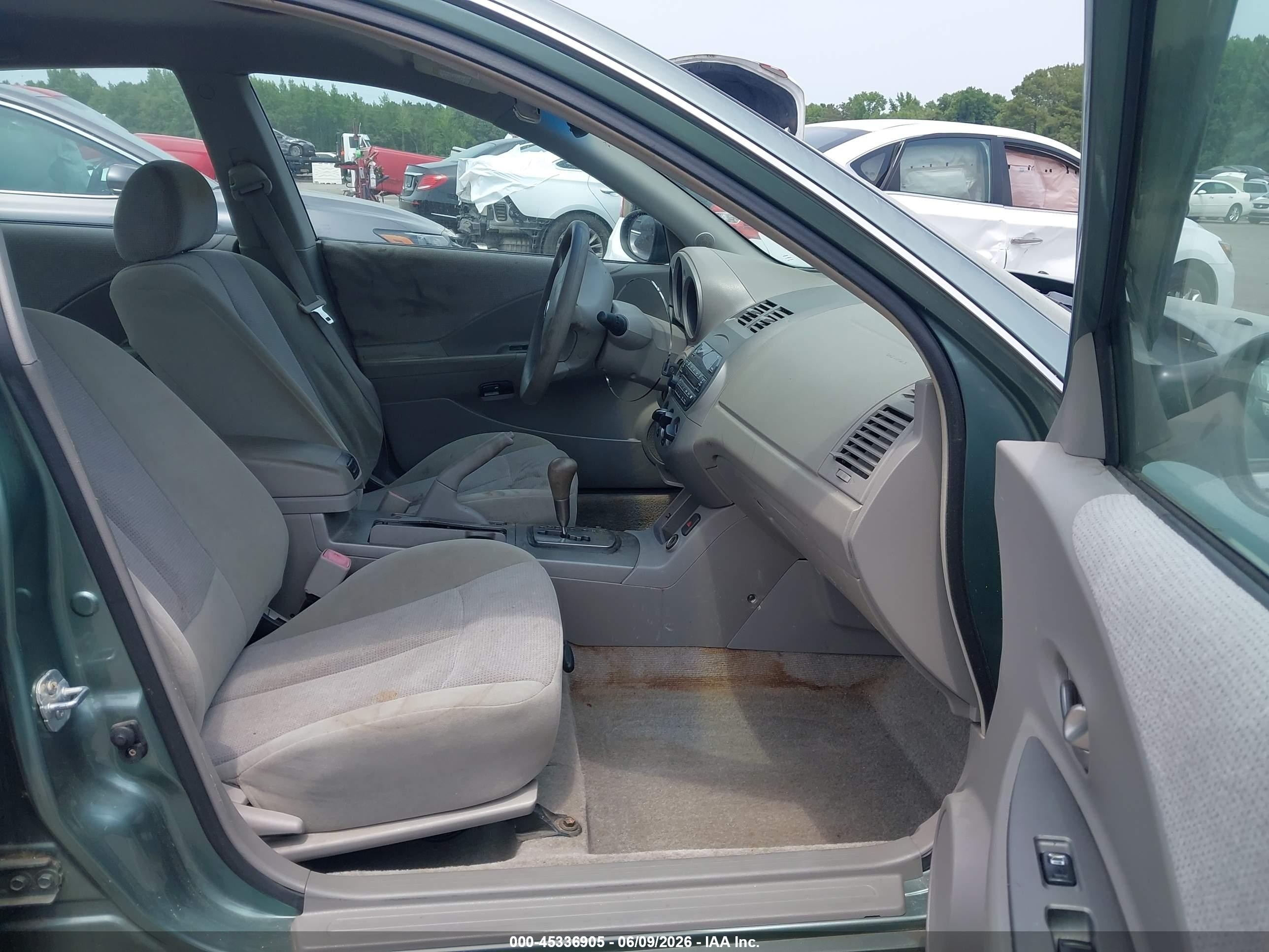 2002 Nissan Altima 2.5 S Teal vin: 1N4AL11D52C703930