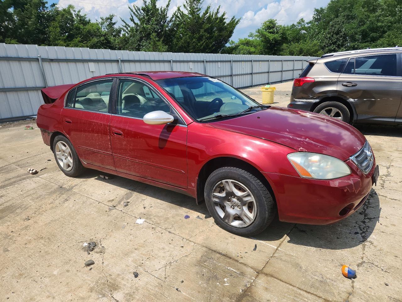 2003 Nissan Altima 2.5 Burgundy vin: 1N4AL11D53C171032