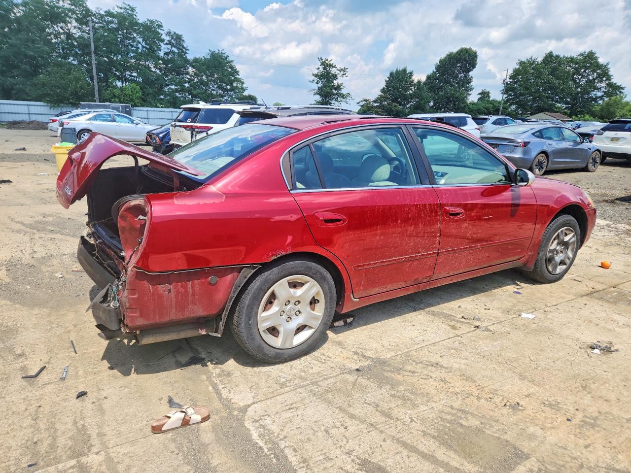 2003 Nissan Altima 2.5 Burgundy vin: 1N4AL11D53C171032