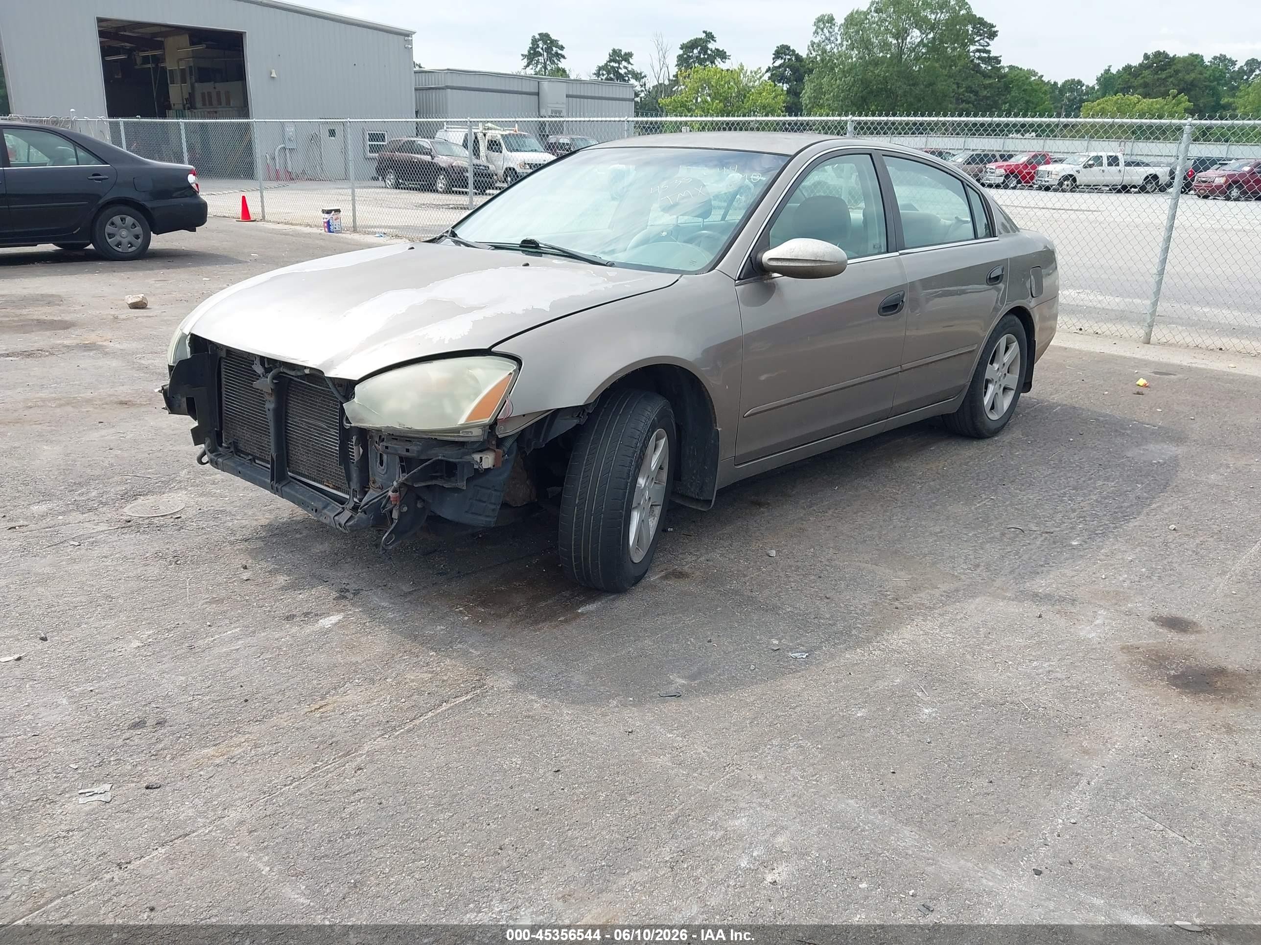 2004 Nissan Altima 2.5 S Бежевый vin: 1N4AL11D54C108093
