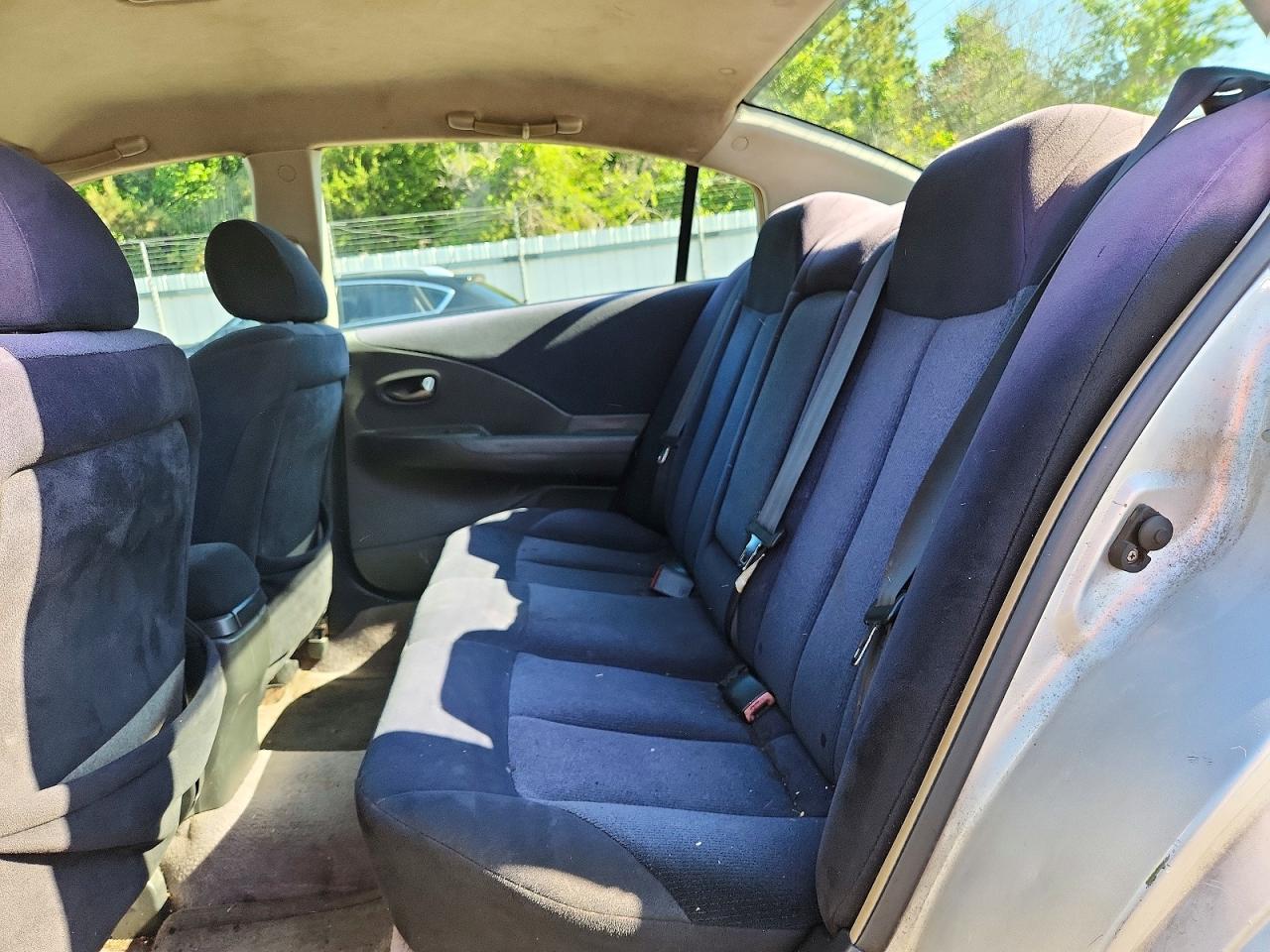 2004 Nissan Altima Silver vin: 1N4AL11D54C187393